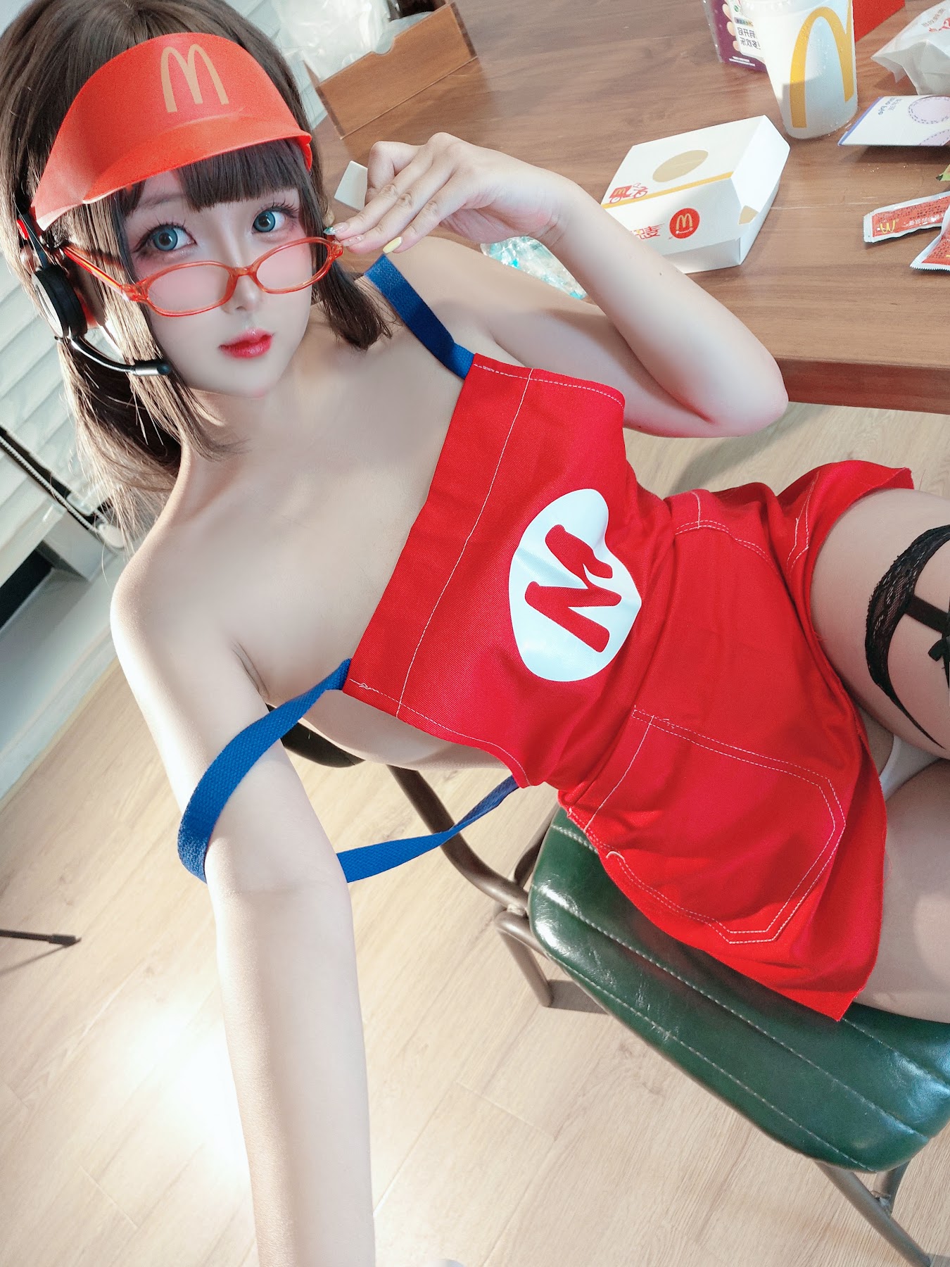 Coser@日奈娇 – 麦乐送 - P27