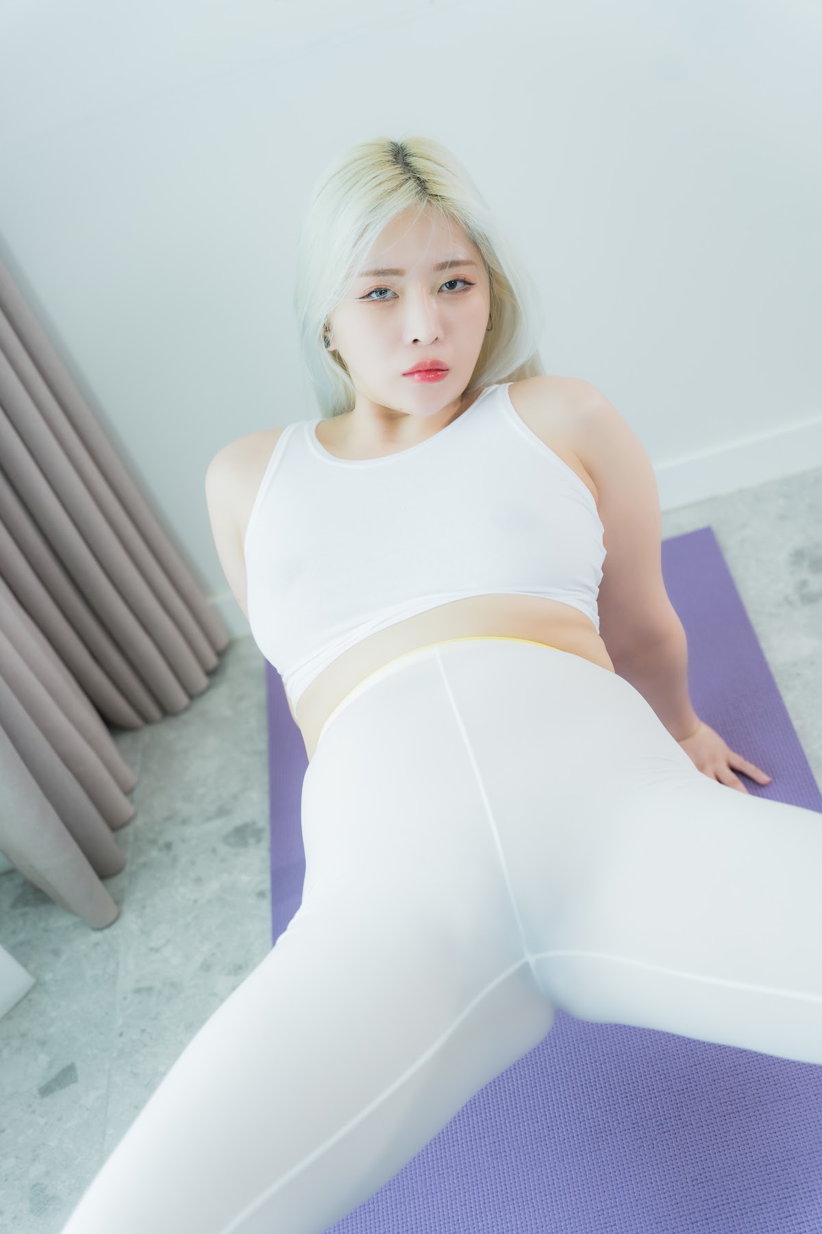 Yuna (유나) – Leggings & Neko - P12
