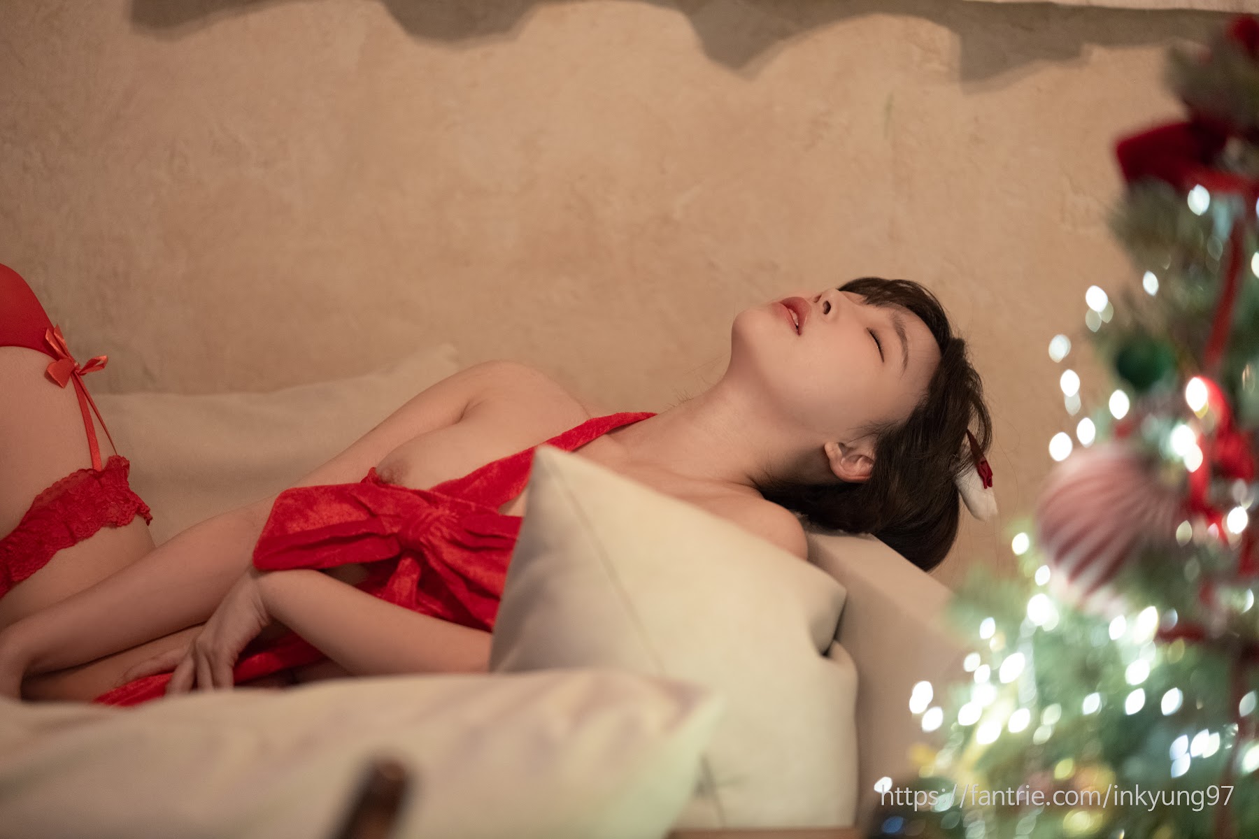 Kang In-kyung (강인경) – Christmas - P18