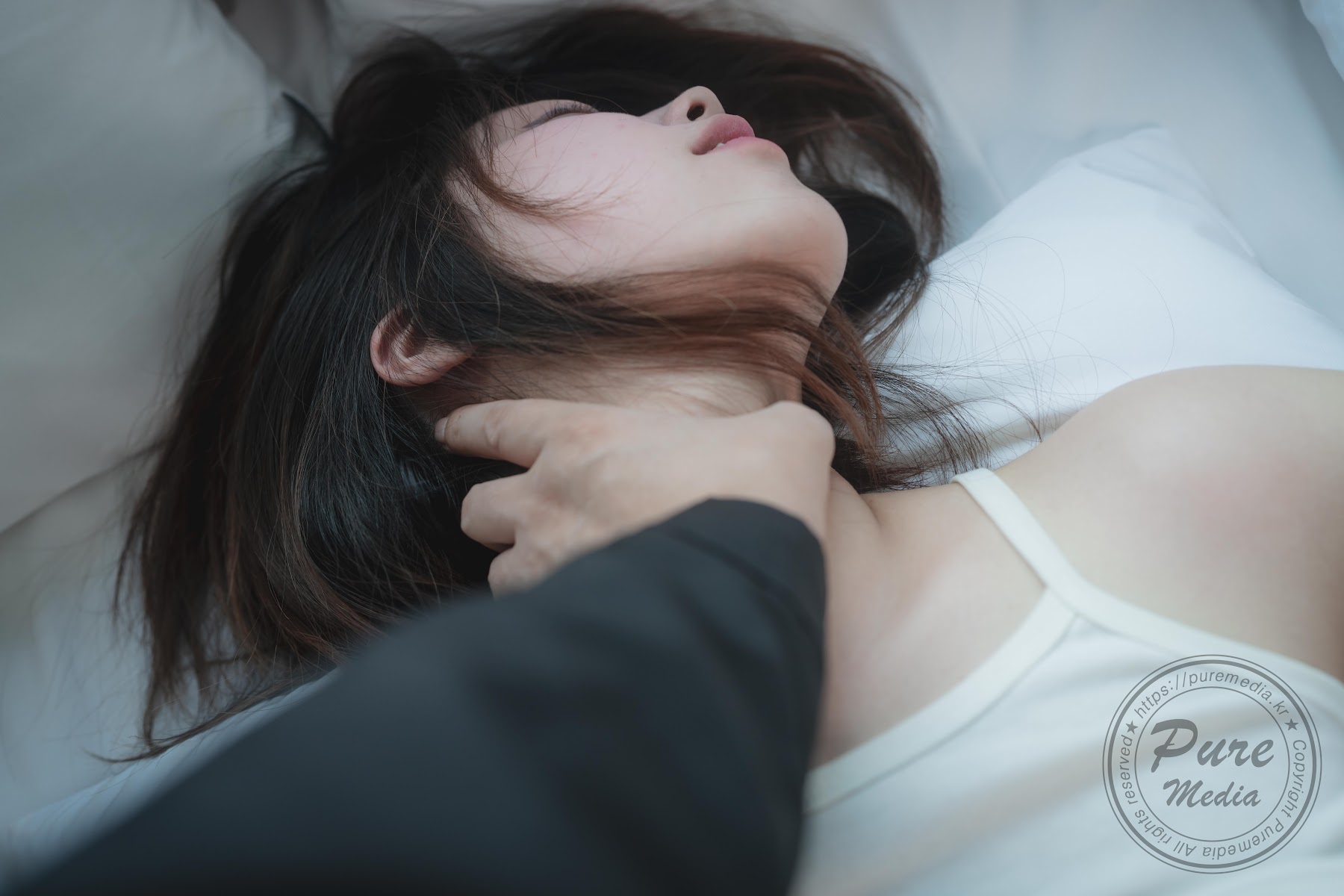 Pure Media Vol.250 Hina (히나) – The Raped Influencer Girl - P100