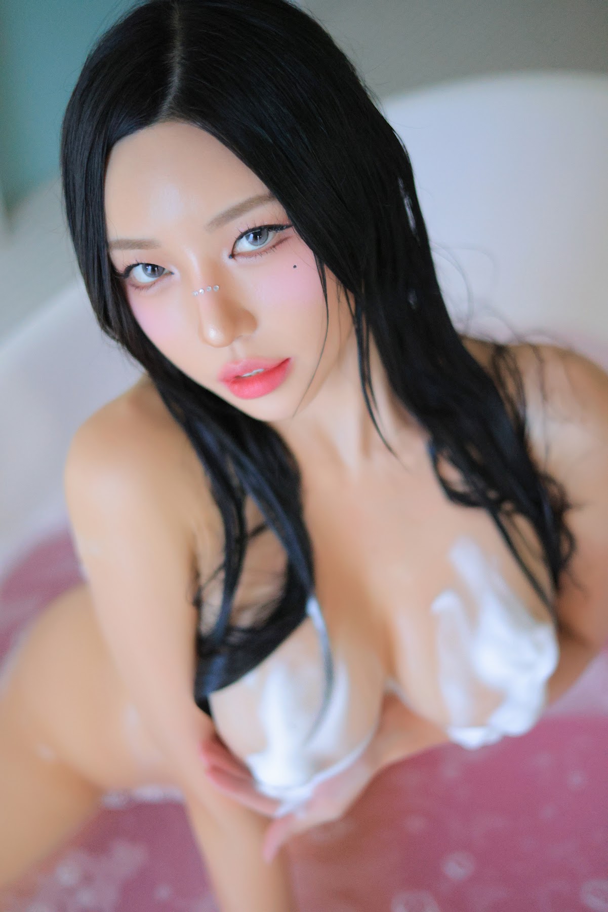 Dongeuran (동그란) – Bath Time - P158