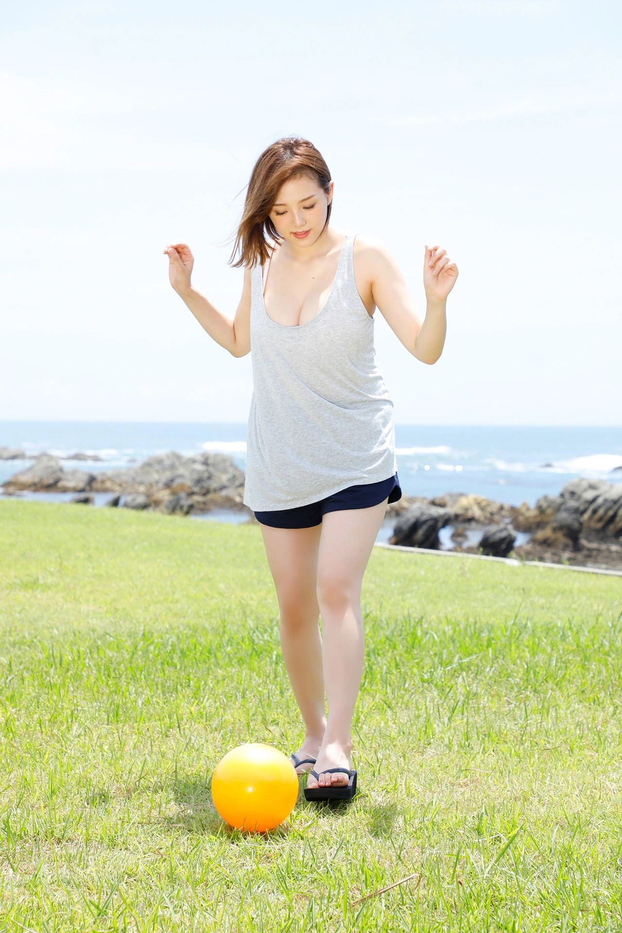 Ai Shinozaki 篠崎愛, 写真集 「愛 My Me 必撮！まるごと☆」 Set.01 - P25