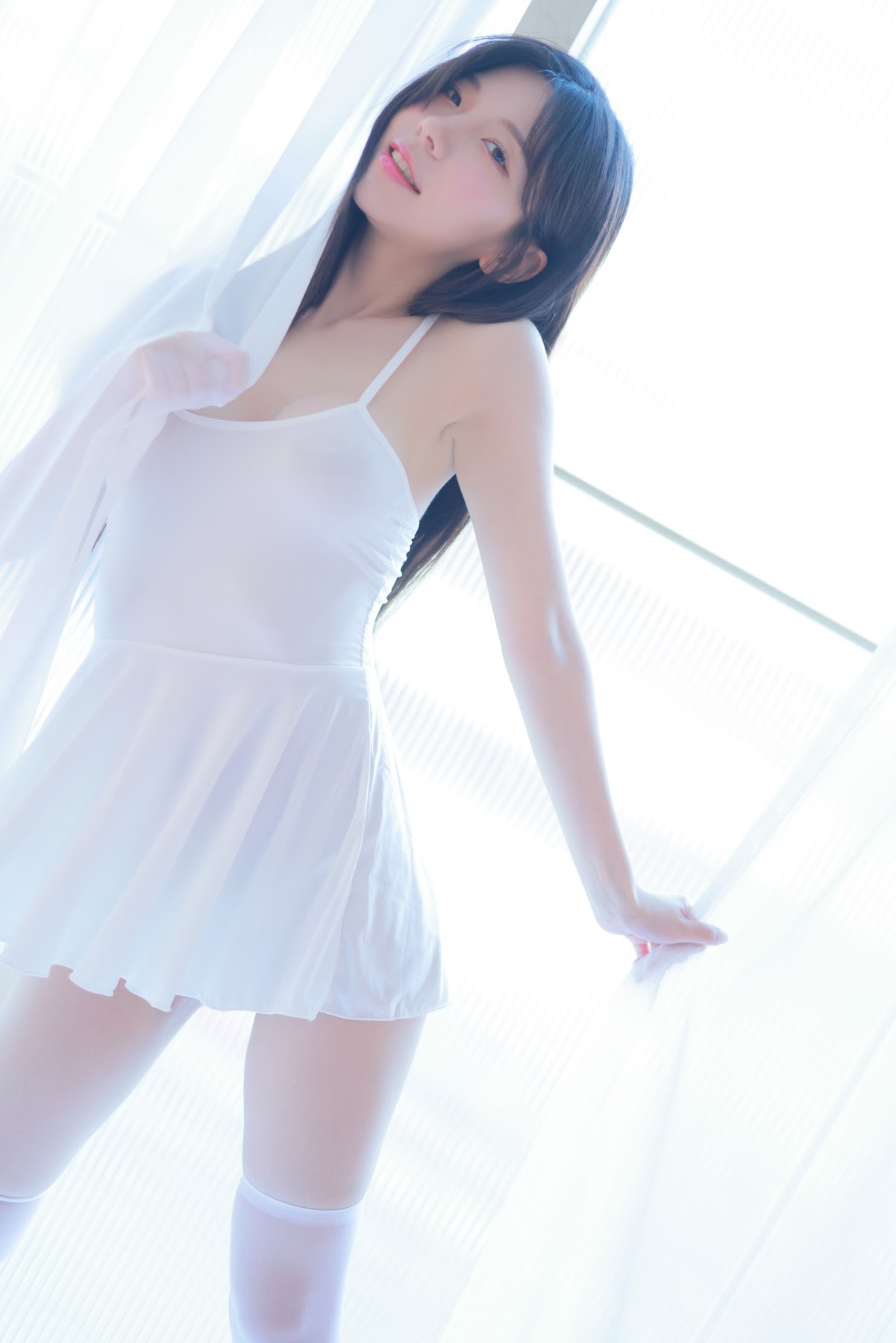 쏘블리 (@leeesovely) – Apr 2023 - P146