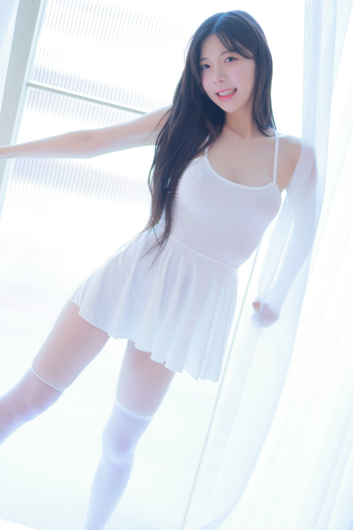 쏘블리 (@leeesovely) – Apr 2023 - P149