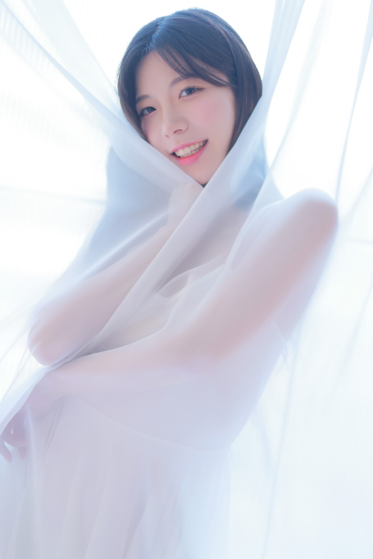 쏘블리 (@leeesovely) – Apr 2023 - P150
