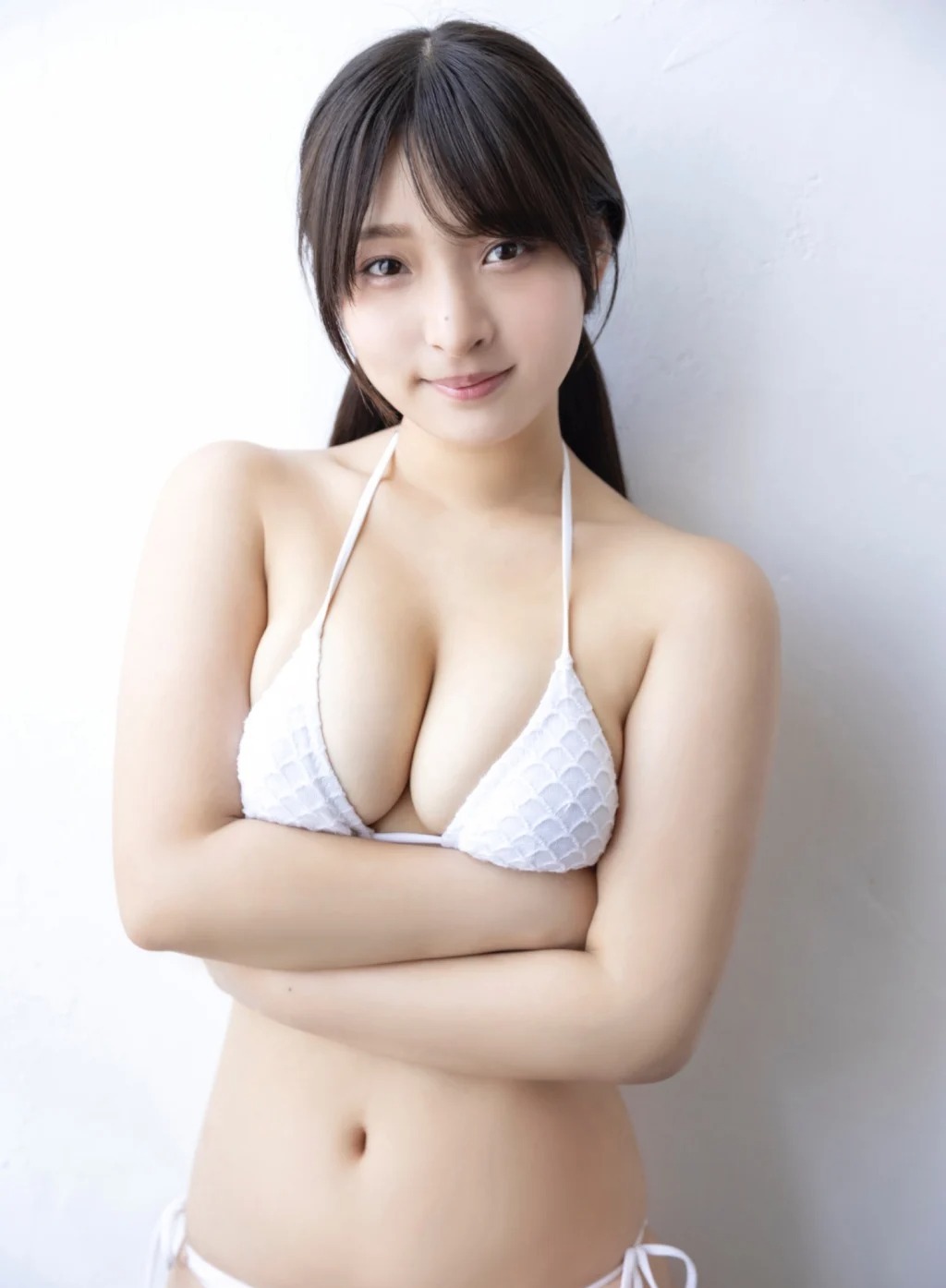 [JP] Misaki Sawa (沢美沙樹): 【デジタル限定 GJ PHOTO BOOK】写真集「さわみごろ」 (90 photos) - P24