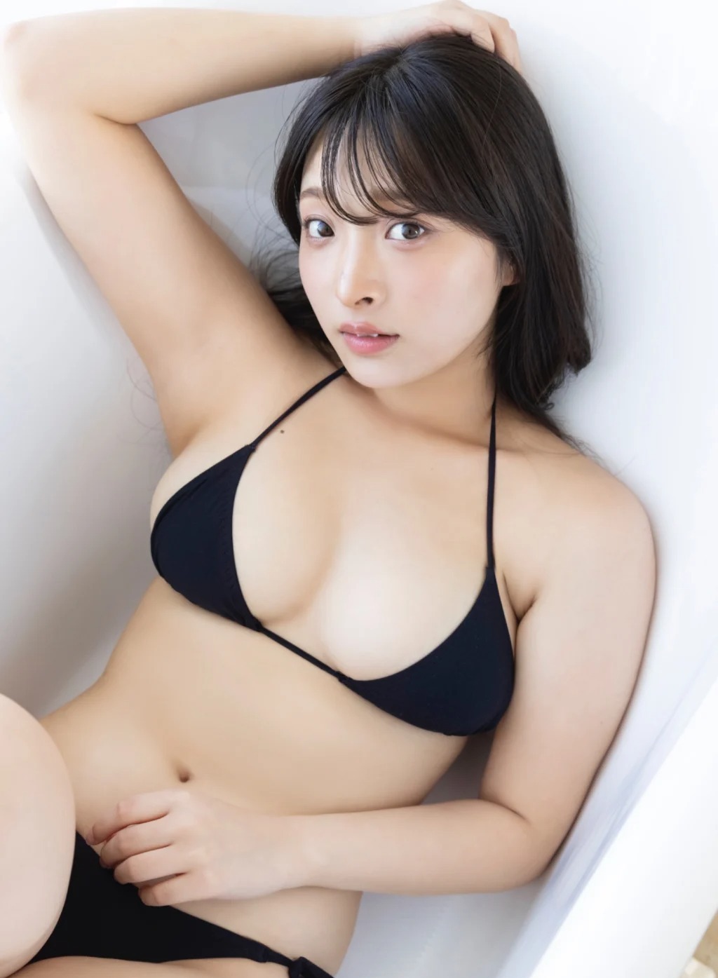 [JP] Misaki Sawa (沢美沙樹): 【デジタル限定 GJ PHOTO BOOK】写真集「さわみごろ」 (90 photos) - P31
