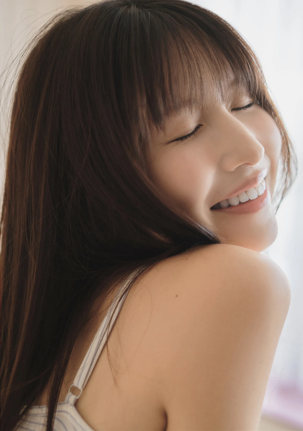 Momo Sakura 桜空もも, 写真集 「Trance Retinal とられち」 Set.03 - P16