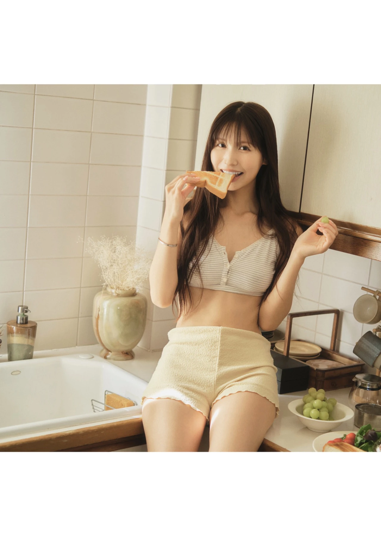 Momo Sakura 桜空もも, 写真集 「Trance Retinal とられち」 Set.03 - P27