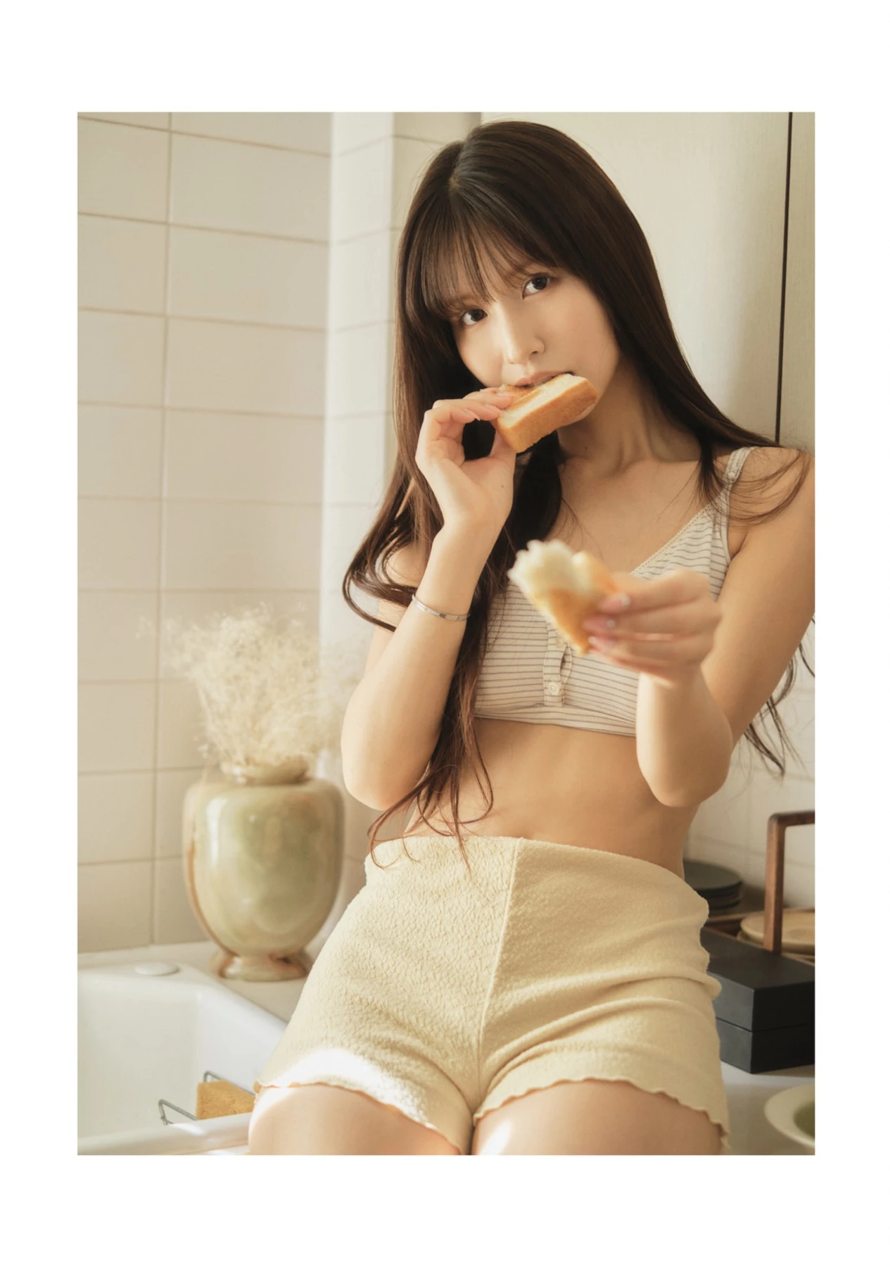 Momo Sakura 桜空もも, 写真集 「Trance Retinal とられち」 Set.03 - P29