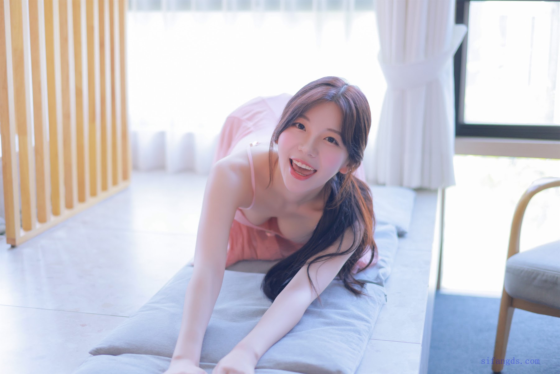 쏘블리 (@leeesovely) – Pink - P25