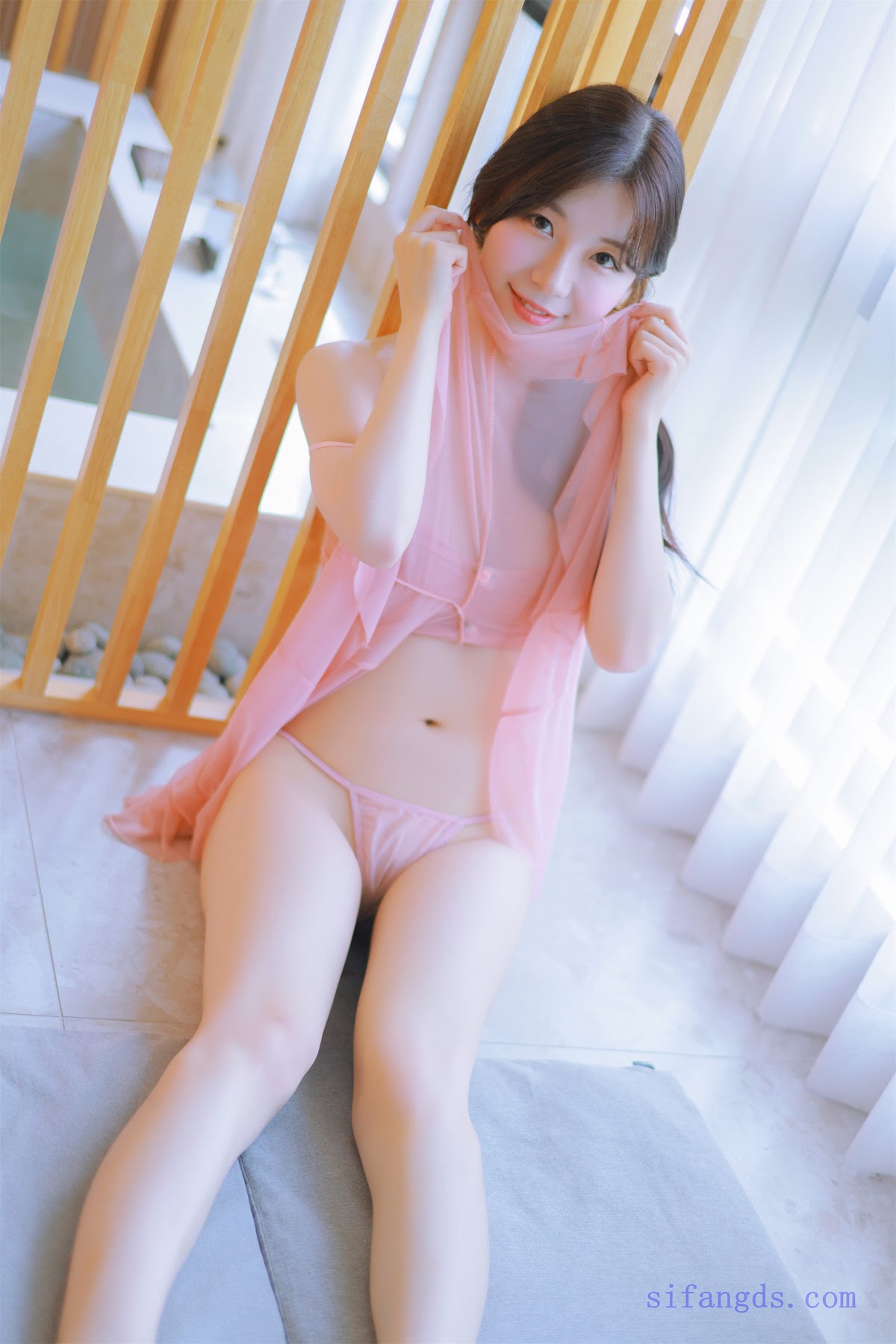 쏘블리 (@leeesovely) – Pink - P92