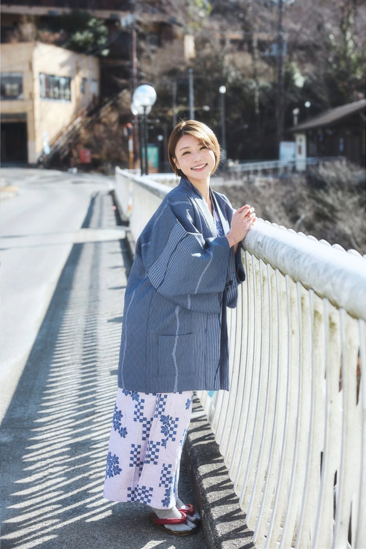 ENA エナ, SPA! デジタル写真集 元保健室の先生が放つ強烈な色気 Set.01 - P1
