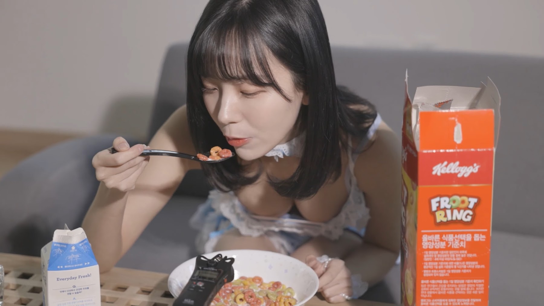 쏘블리 (@leeesovely) – ASMR Videos - P3