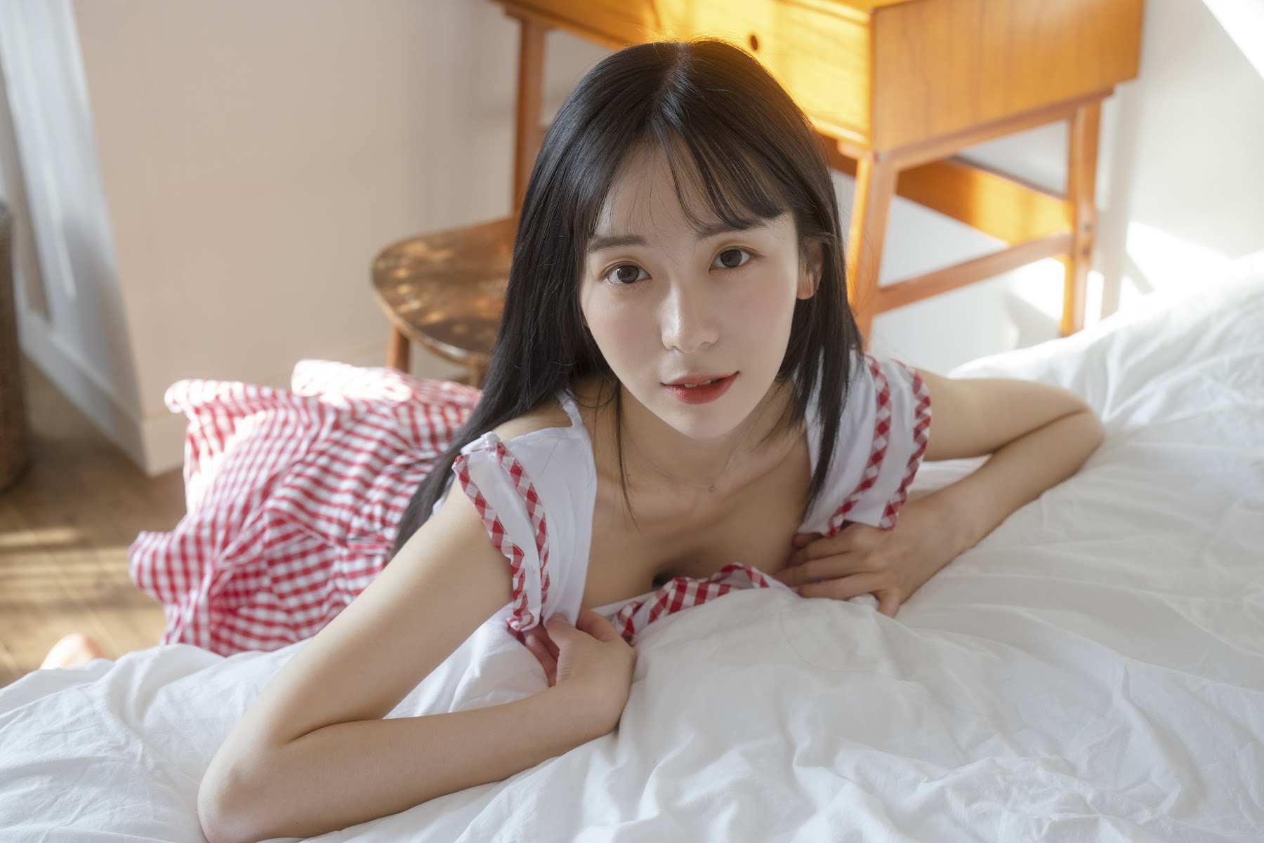 쏘블리 (@leeesovely) – Collection - P97
