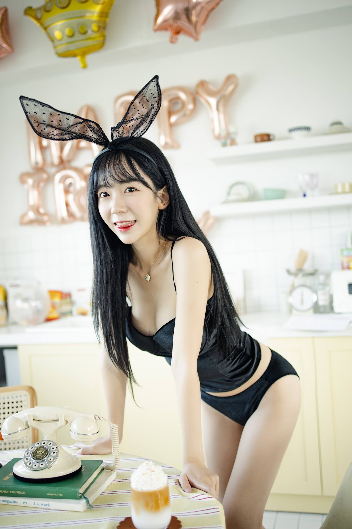 쏘블리 (@leeesovely) – HAPPY BIRTHDAY - P1