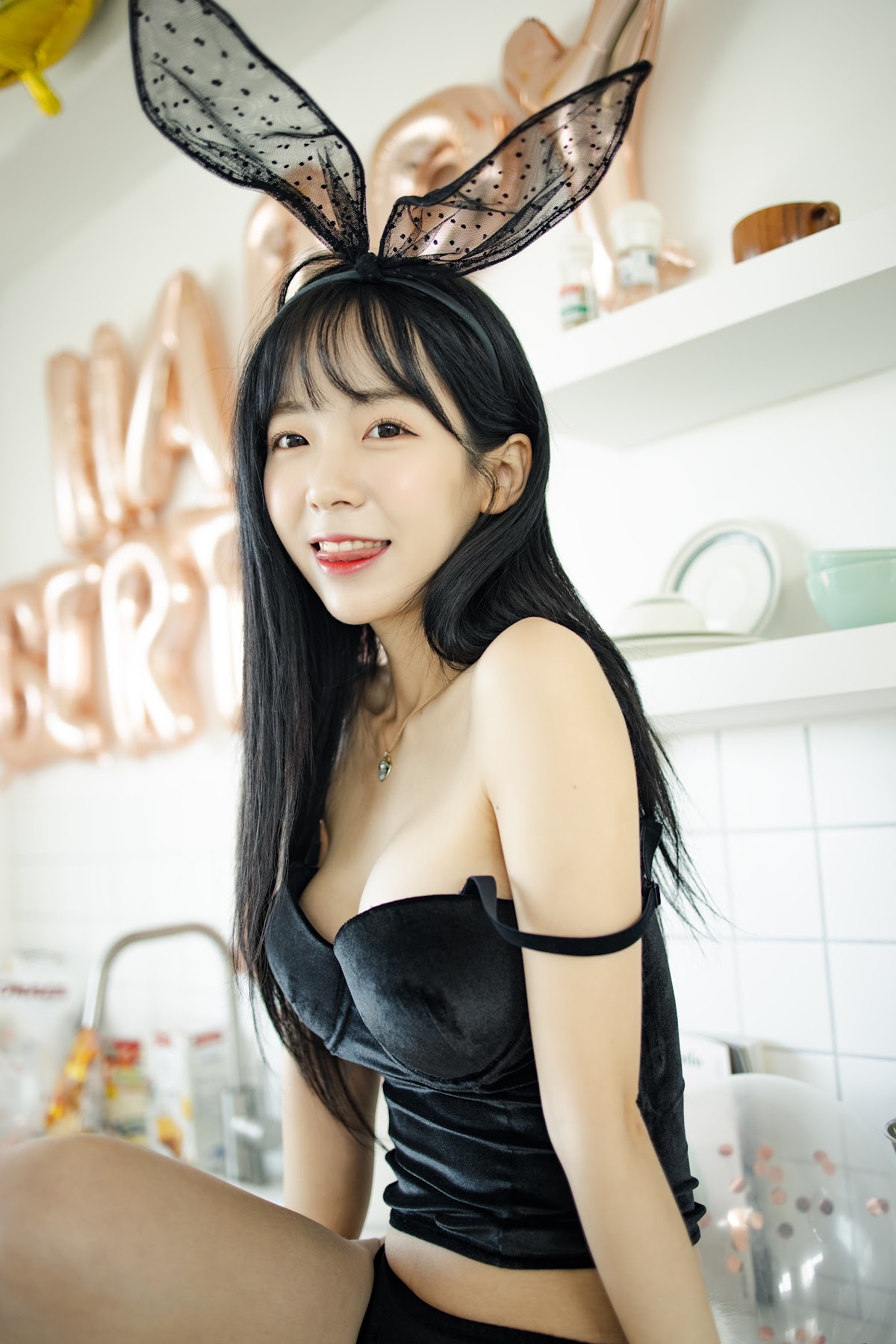 쏘블리 (@leeesovely) – HAPPY BIRTHDAY - P24