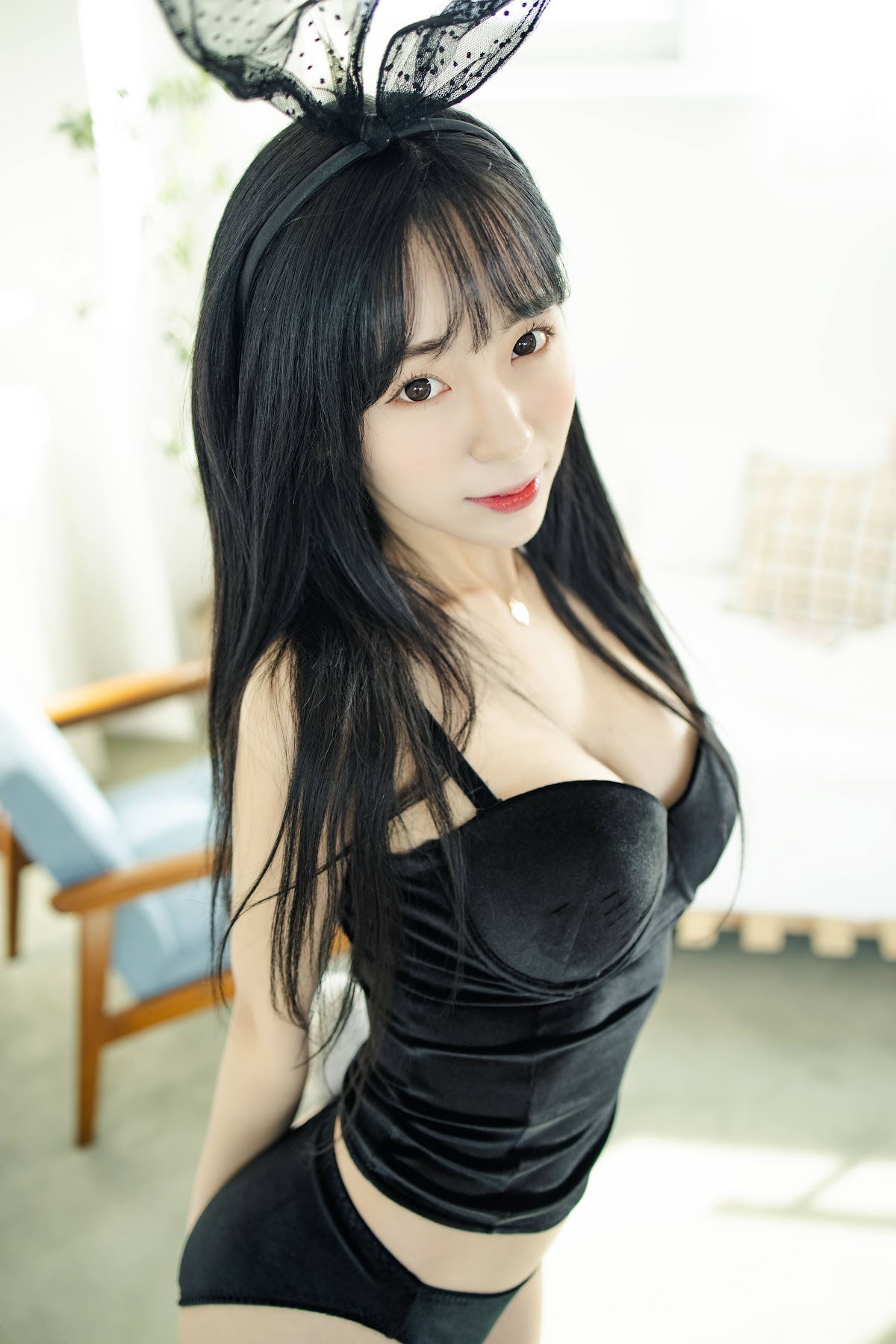 쏘블리 (@leeesovely) – HAPPY BIRTHDAY - P54