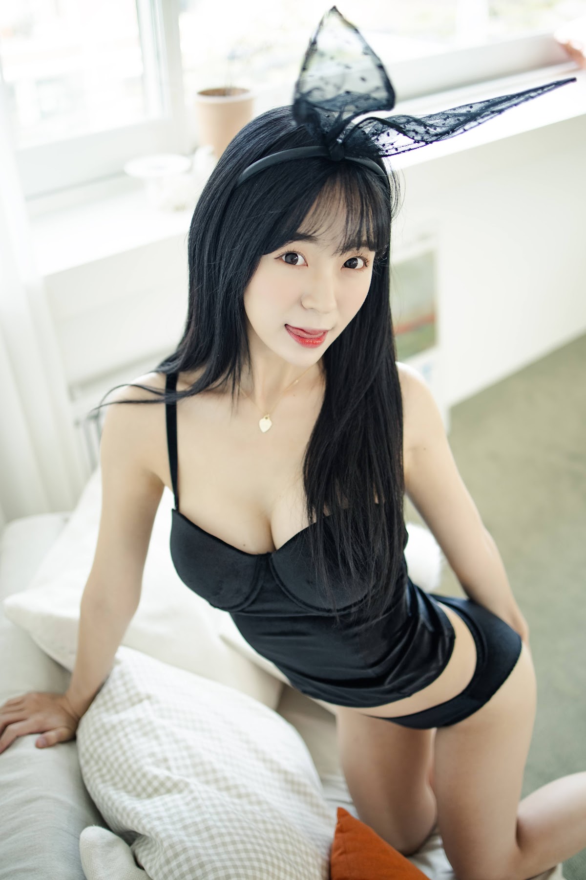 쏘블리 (@leeesovely) – HAPPY BIRTHDAY - P81