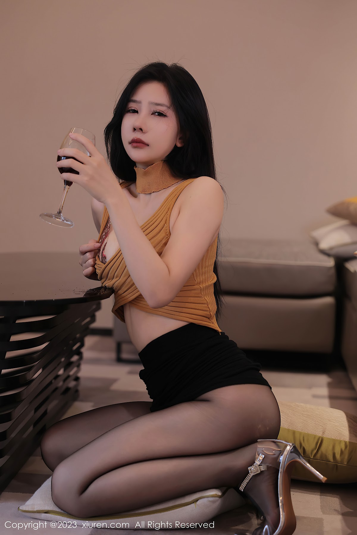 XIUREN No.6920 尹甜甜 - P18