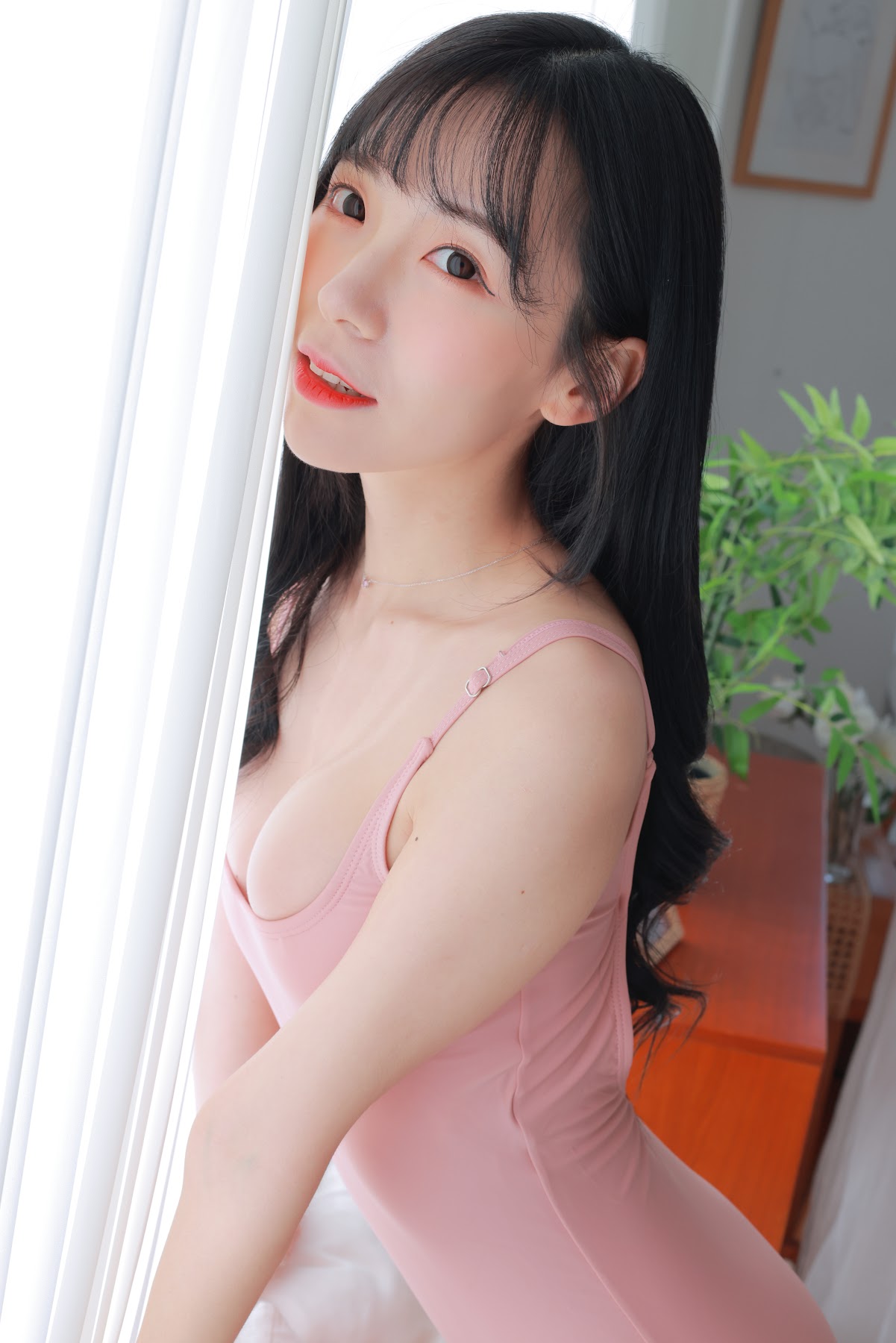 쏘블리 (@leeesovely) – Housekeeper Photo Set Collection P1 - P17