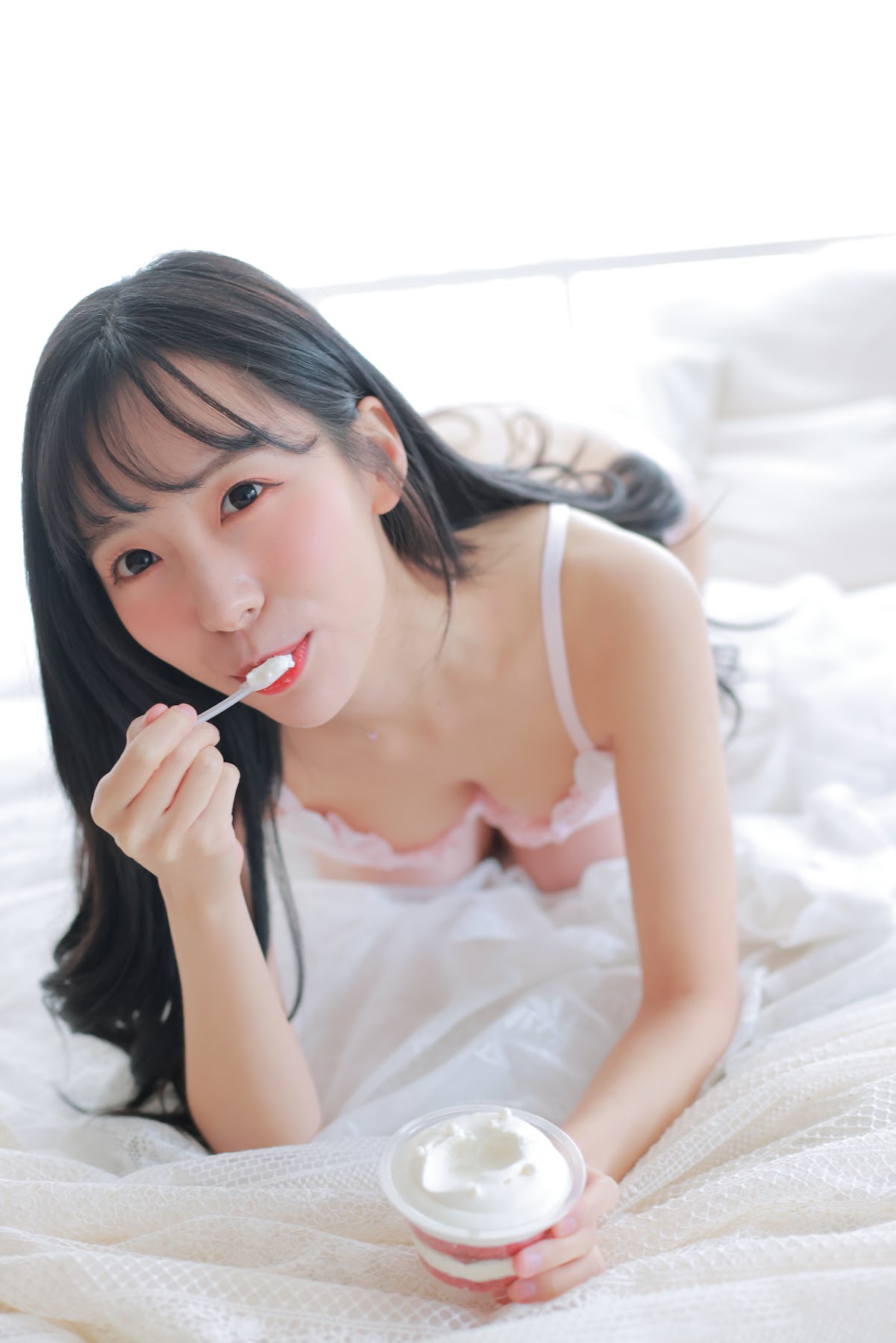 쏘블리 (@leeesovely) – Housekeeper Photo Set Collection P2 - P63