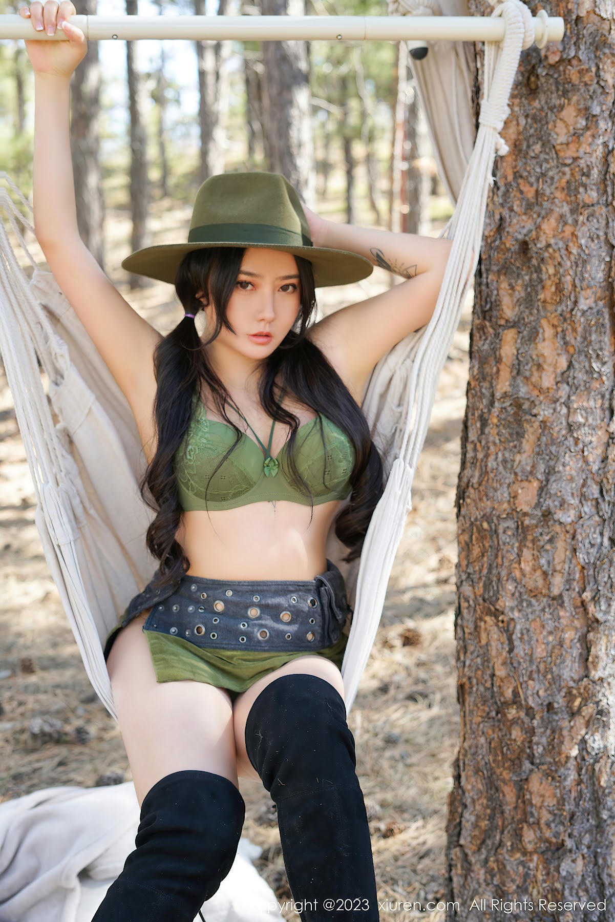 XIUREN No.6902 Manuela (玛鲁娜) - P22