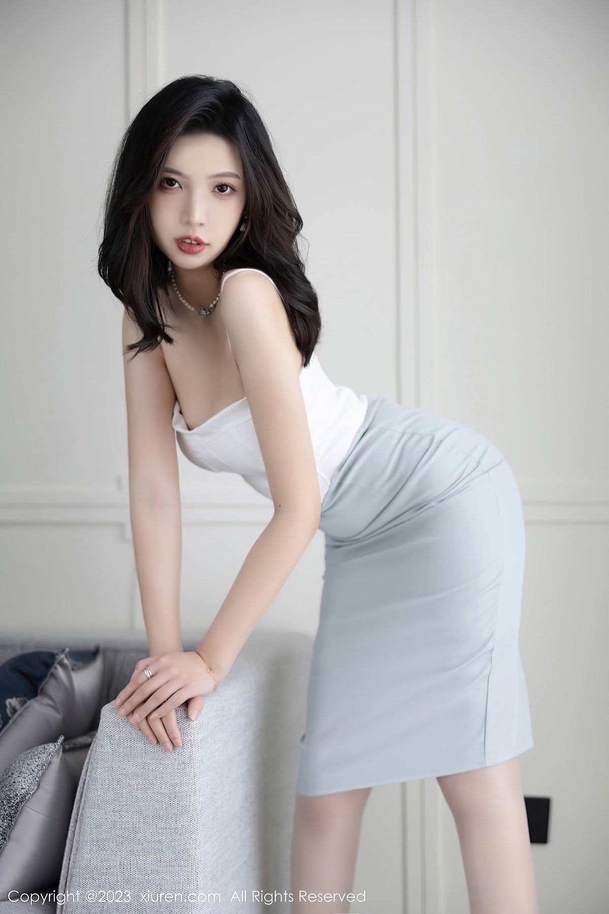 XIUREN No.6898 Zheng Ying Shan (郑颖姗Bev) - P8