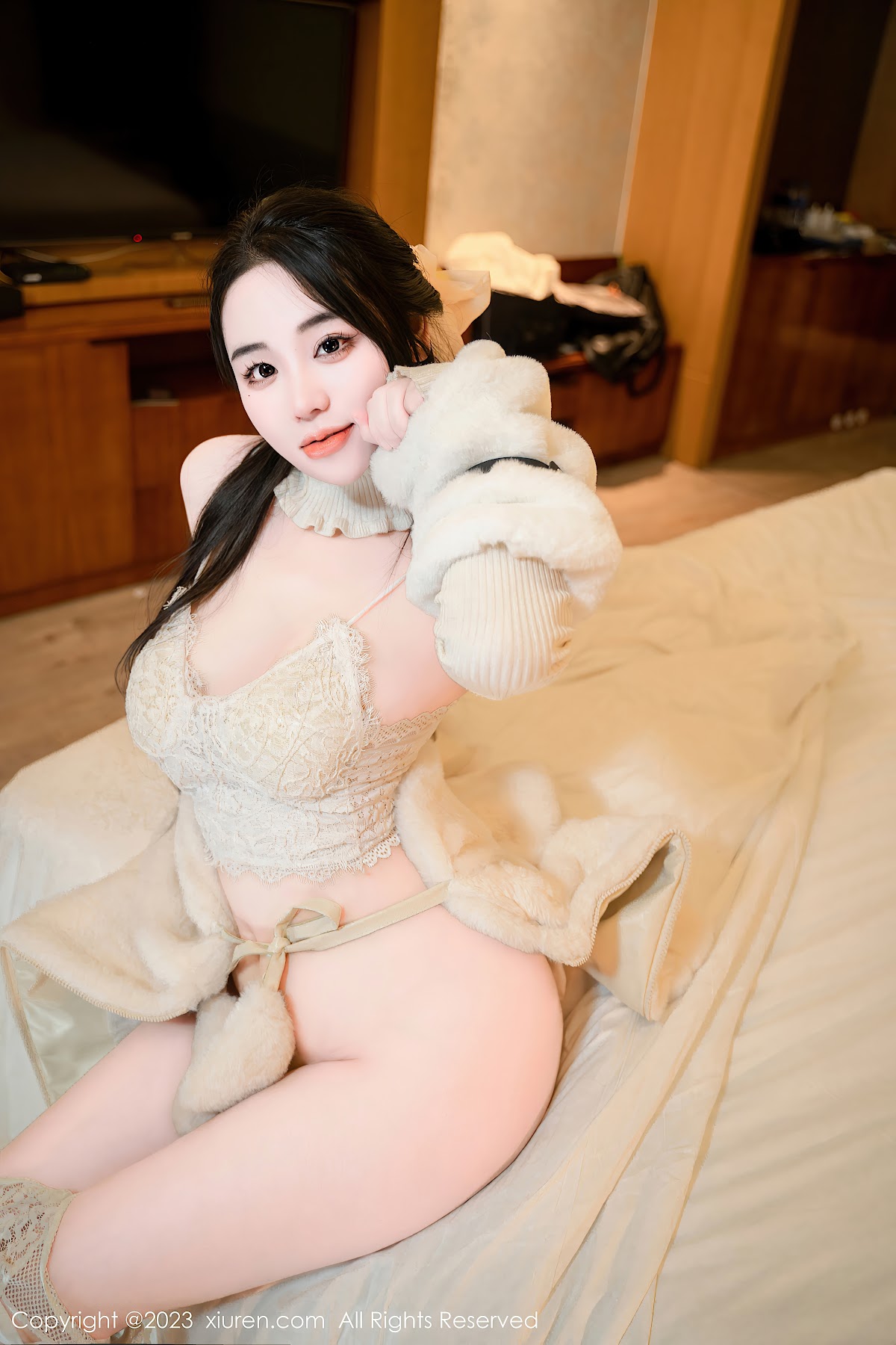 XIUREN No.7018 汐汐爱吃草莓 - P51