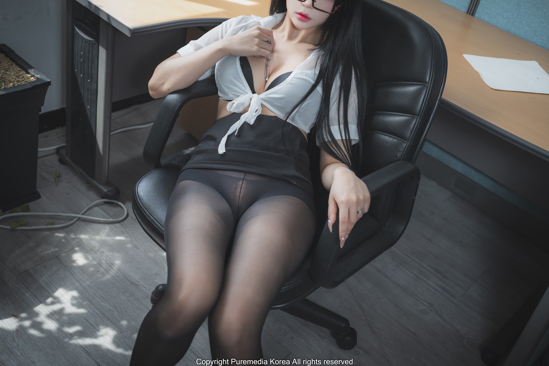 Pure Media Vol.182 Bomi (보미) – Bomistry’s Office - P12