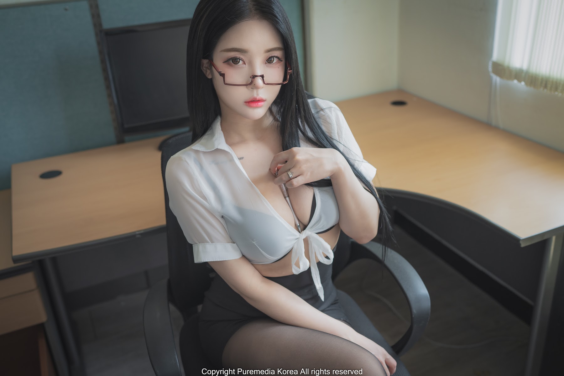 Pure Media Vol.182 Bomi (보미) – Bomistry’s Office - P7