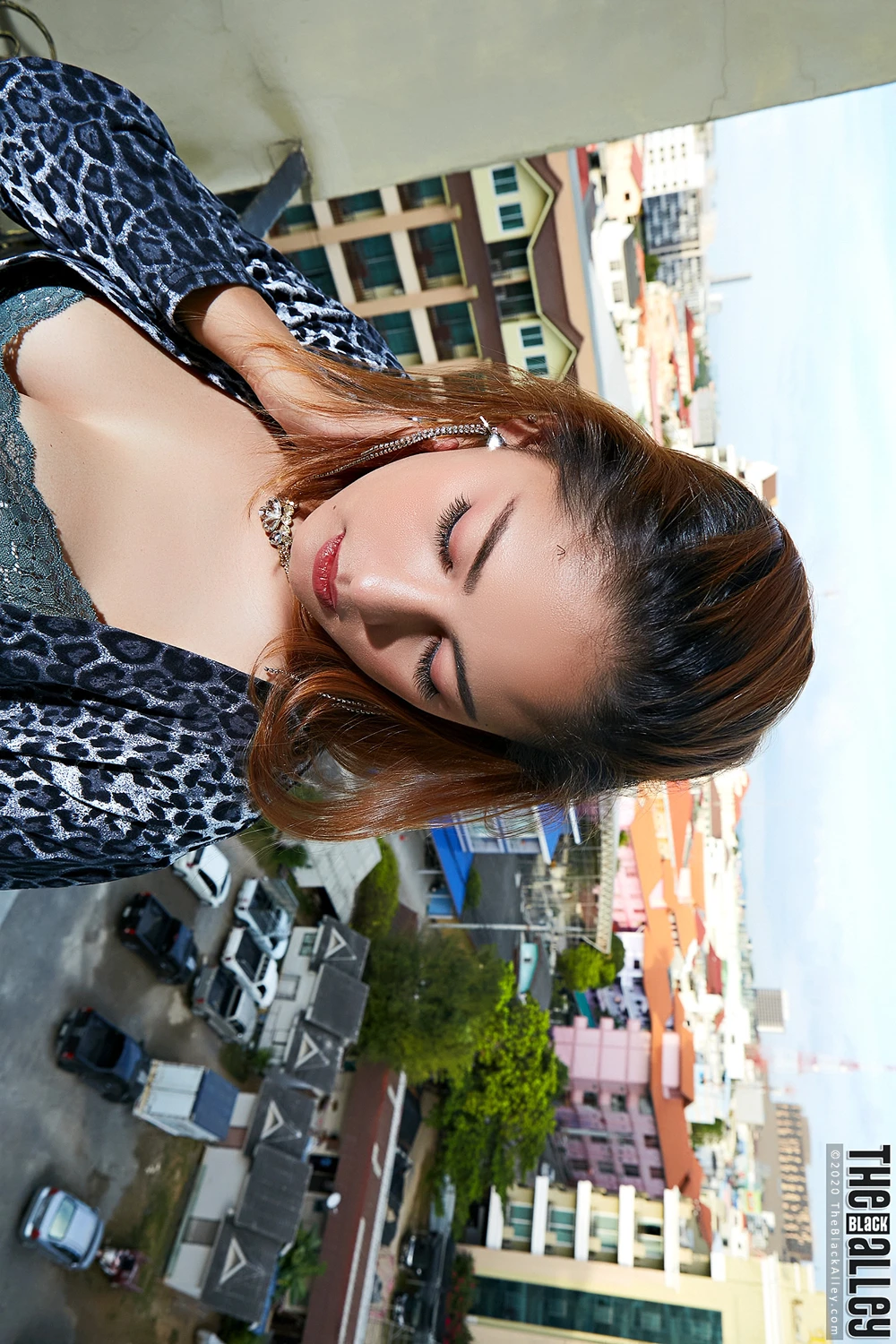 Winny Sung – The Black Alley Photobook Set.165 - P28