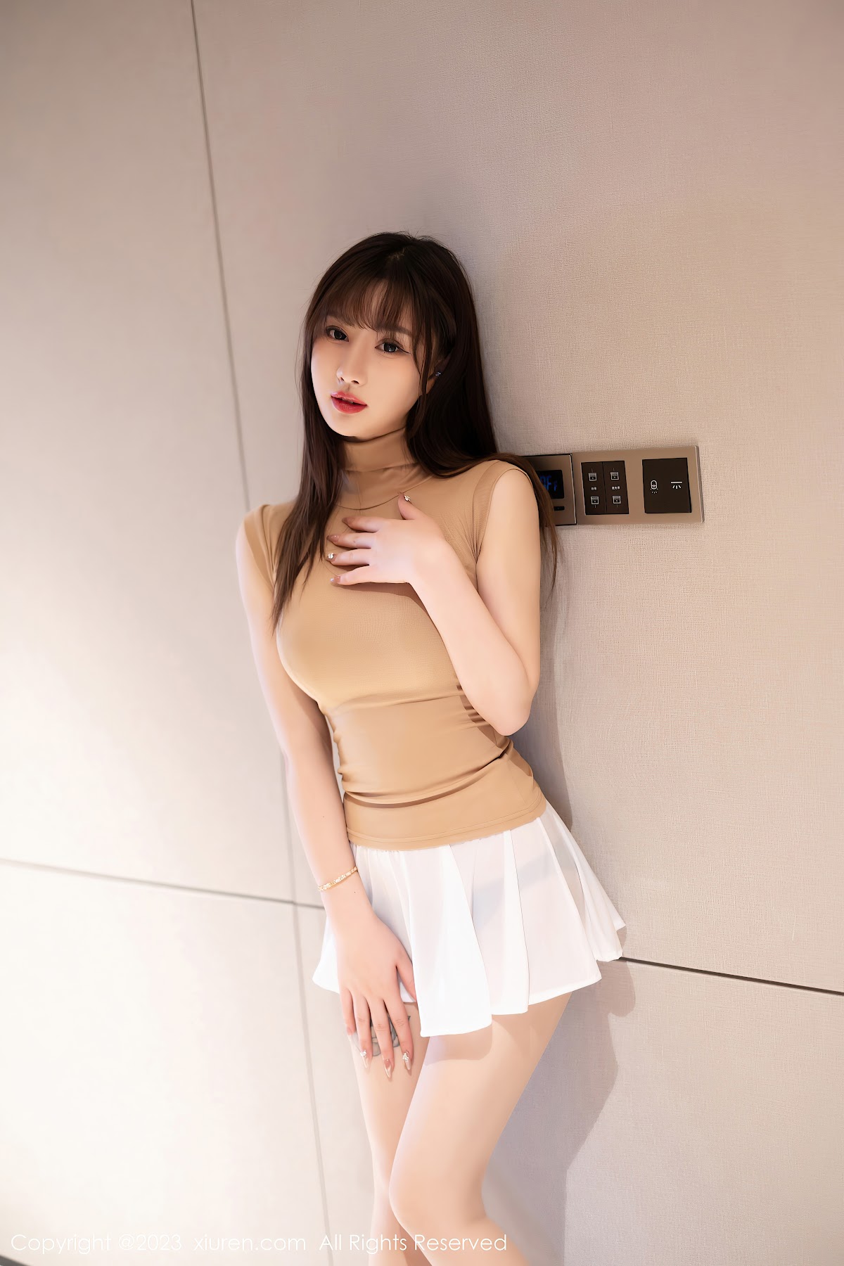 XIUREN No.7013 Zhang Xin Xin (张欣欣) - P2