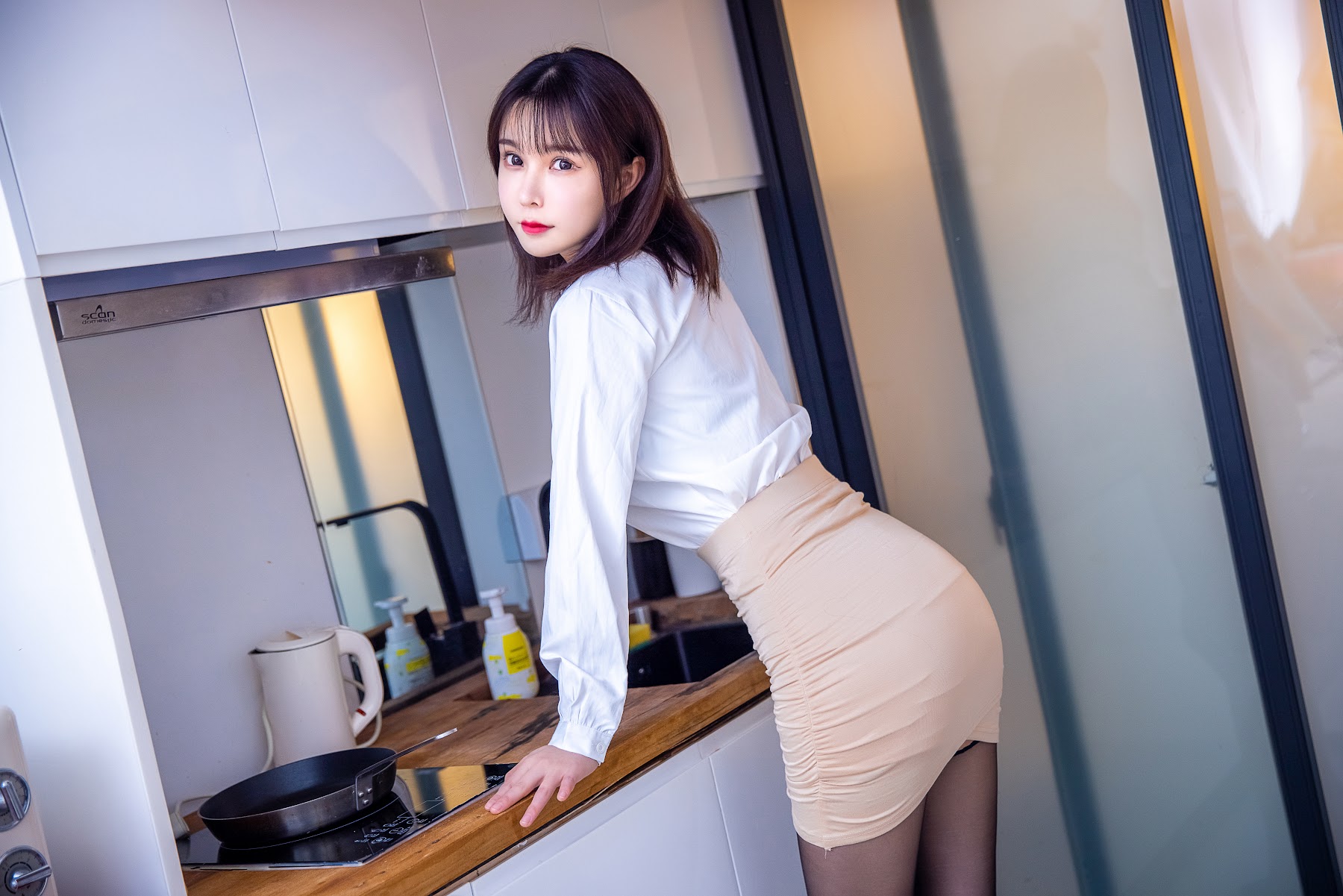Coser@亚马逊鲶鱼 – 下班后OL - P26