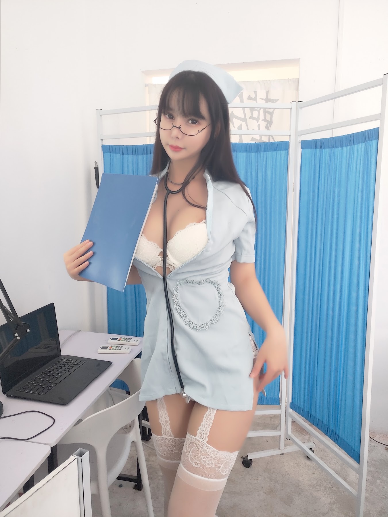 Coser@亚马逊鲶鱼 – 新人看护师 - P108