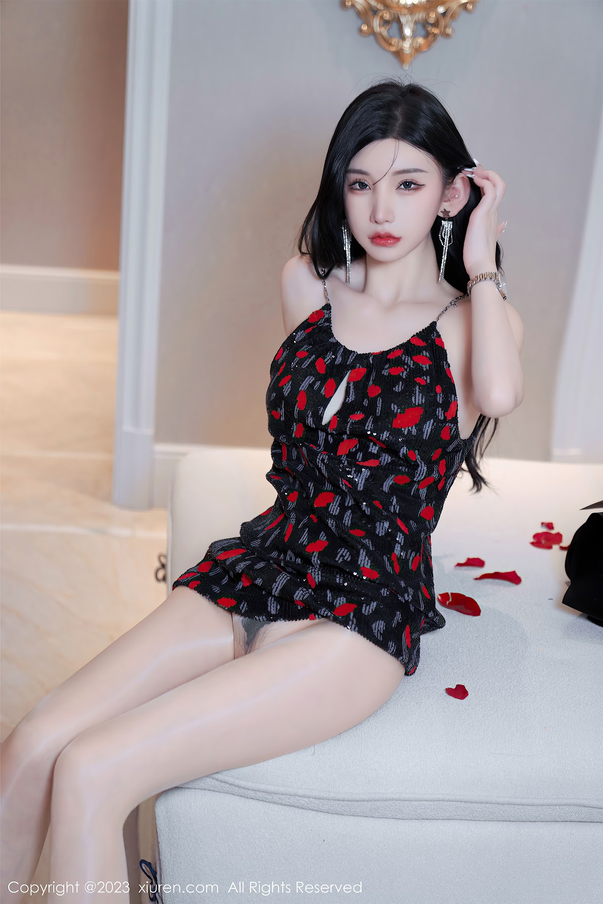 XIUREN No.6894 Zhou Yuxi (周于希Sally) - P44