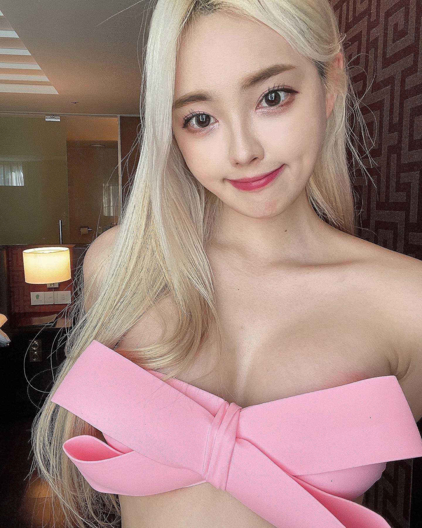 Ella (엘라) – Photos P1 - P147