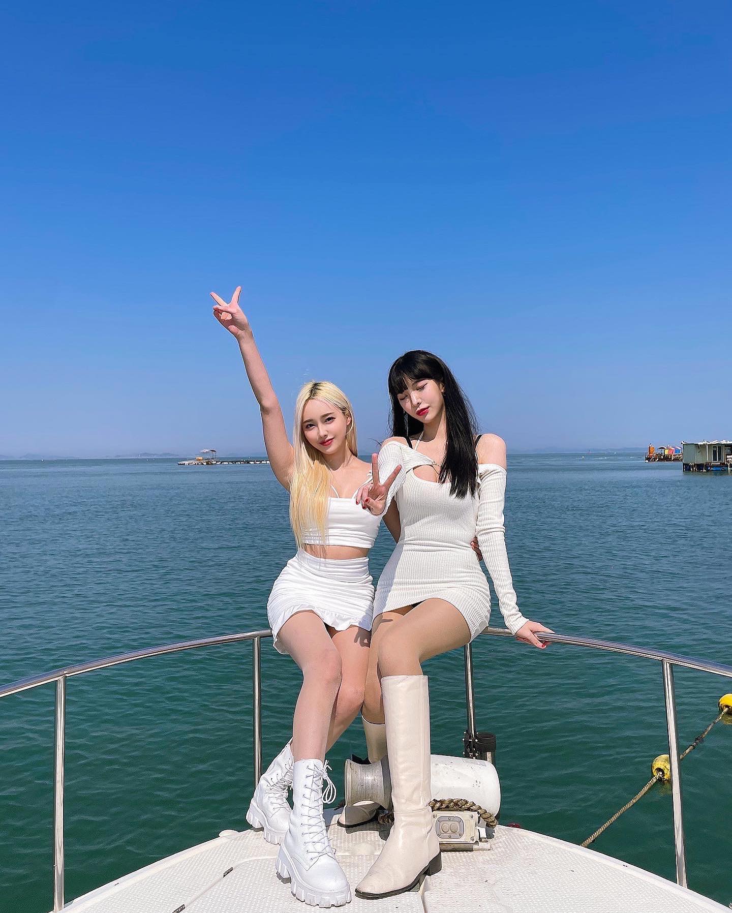 Ella (엘라) – Photos P1 - P156
