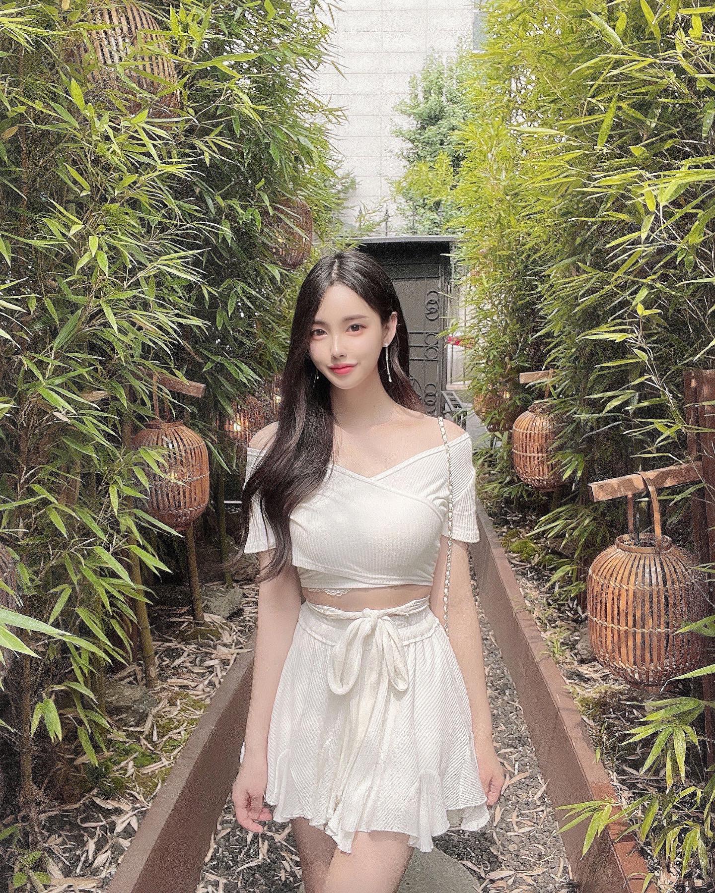 Ella (엘라) – Photos P1 - P19
