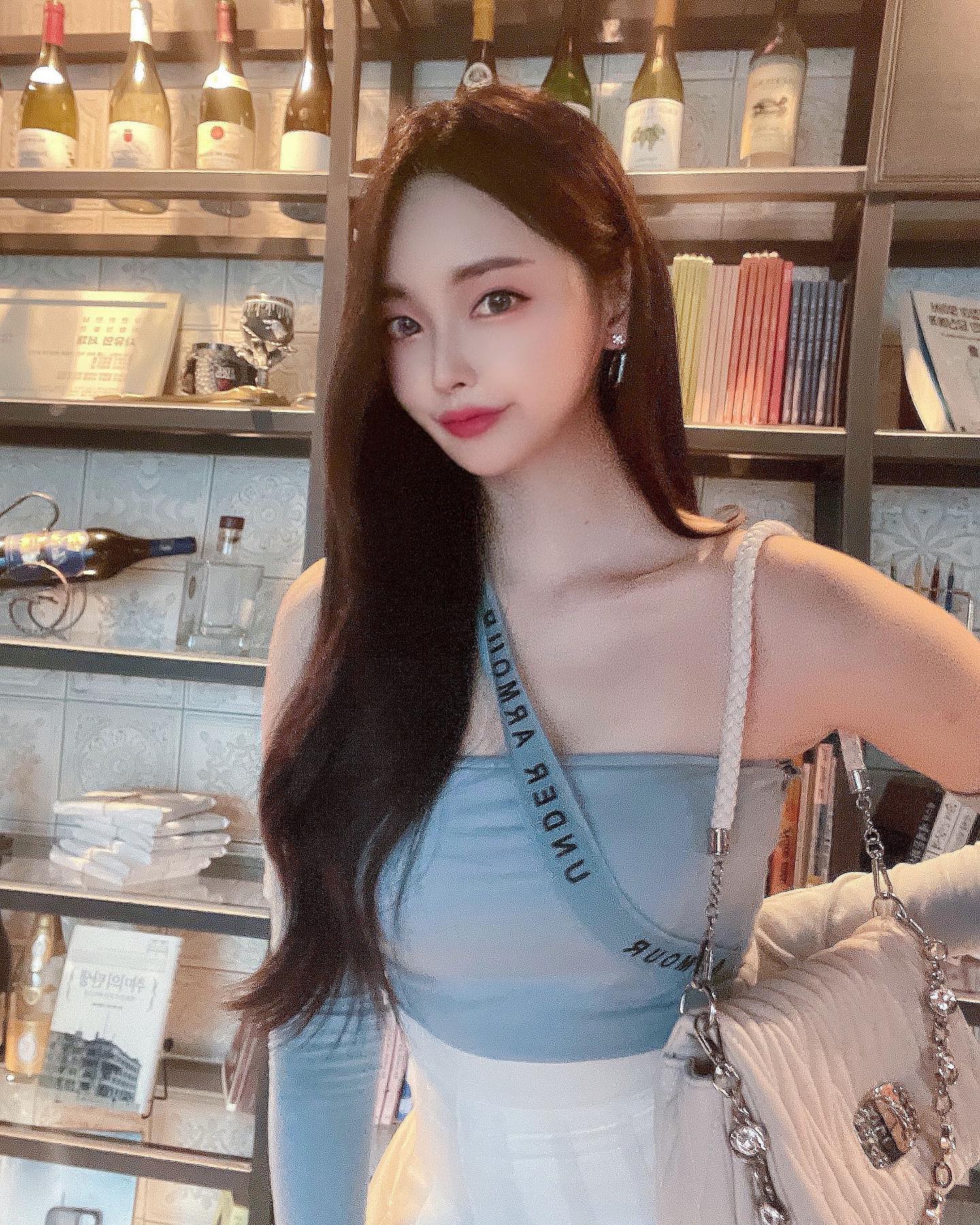 Ella (엘라) – Photos P1 - P21