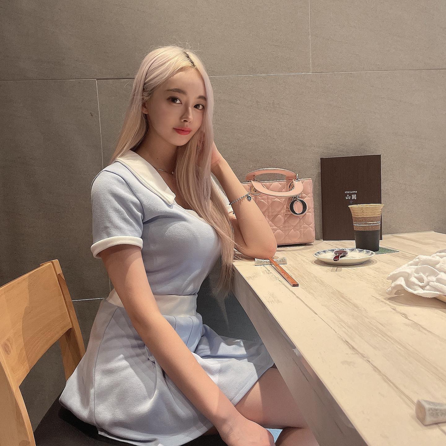 Ella (엘라) – Photos P1 - P54