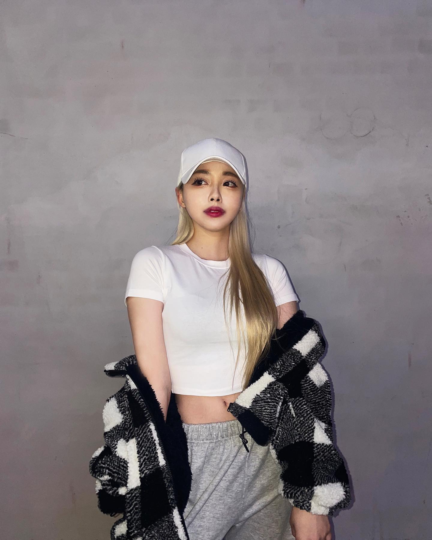Ella (엘라) – Photos P1 - P89