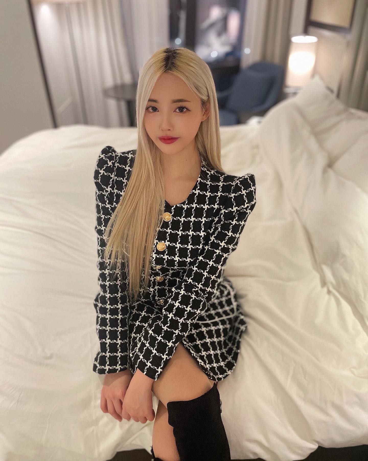 Ella (엘라) – Photos P1 - P97