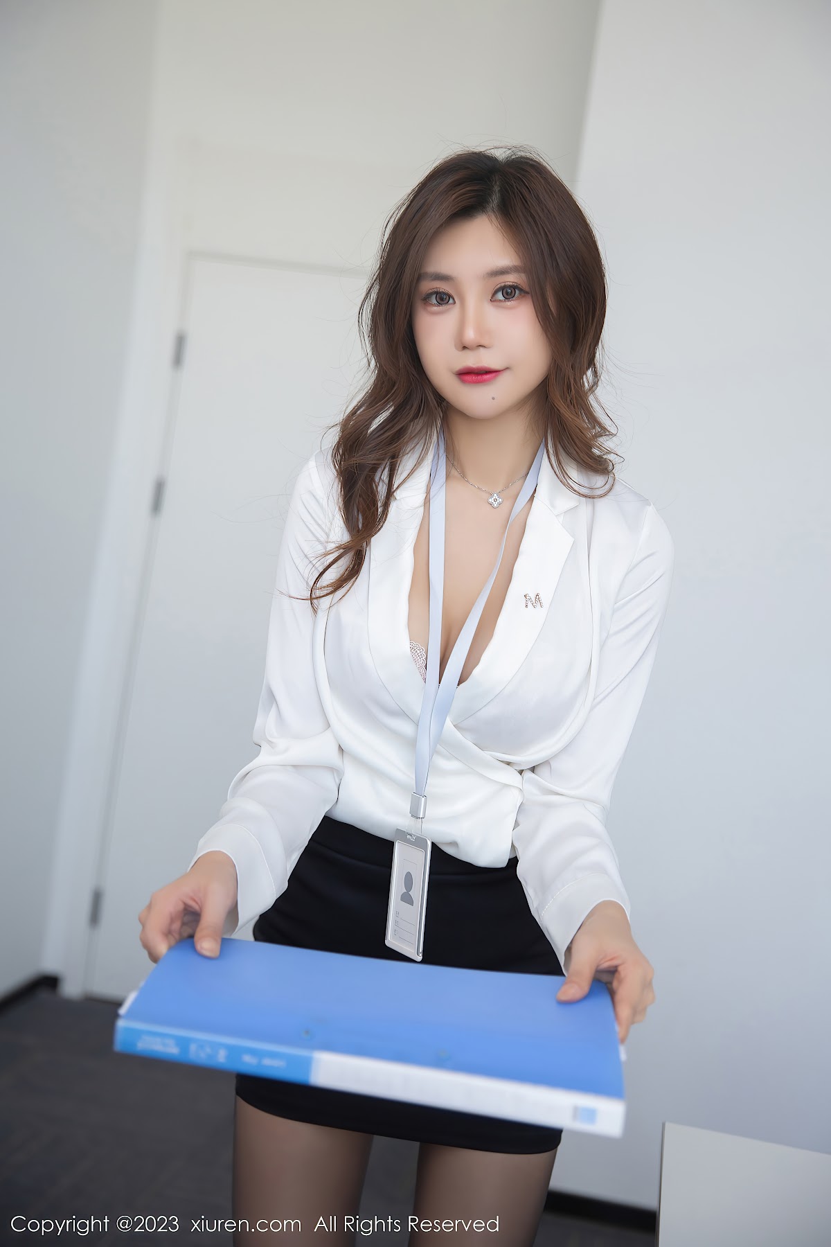 XIUREN No.7079 Ula – Qi Li Jia (绮里嘉) - P21
