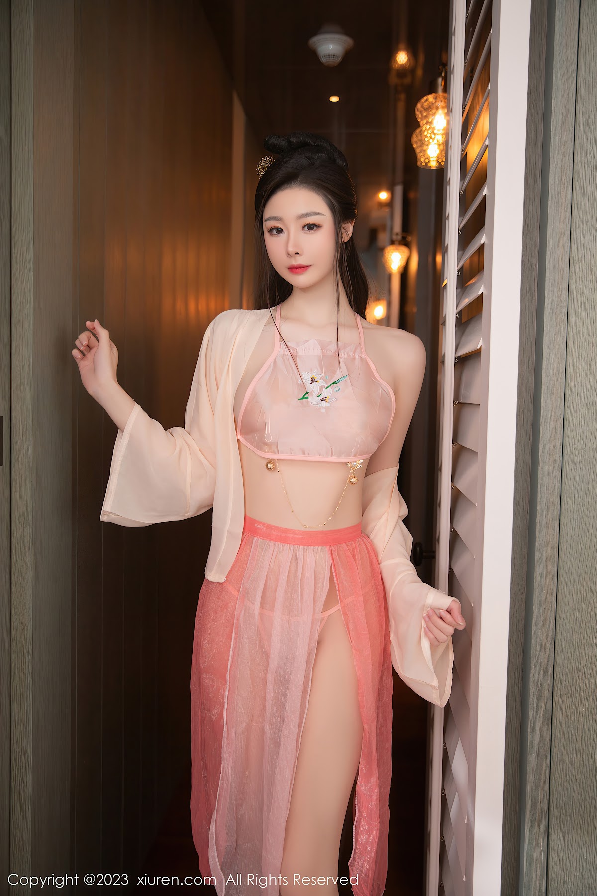 XIUREN No.7075 是小逗逗 - P2