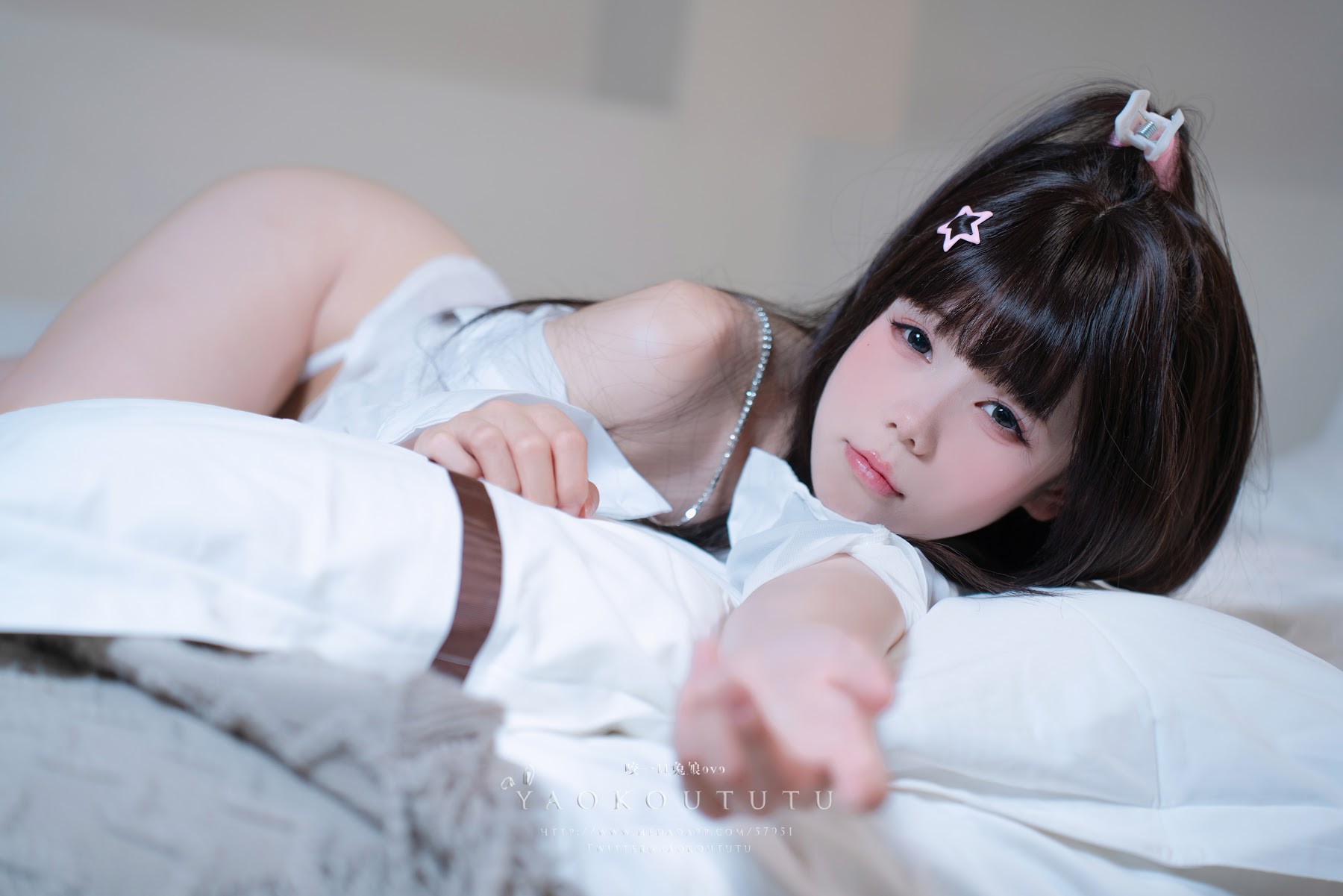 Coser@黏黏团子兔 – 『男友衬衣』&Boom Boom - P27