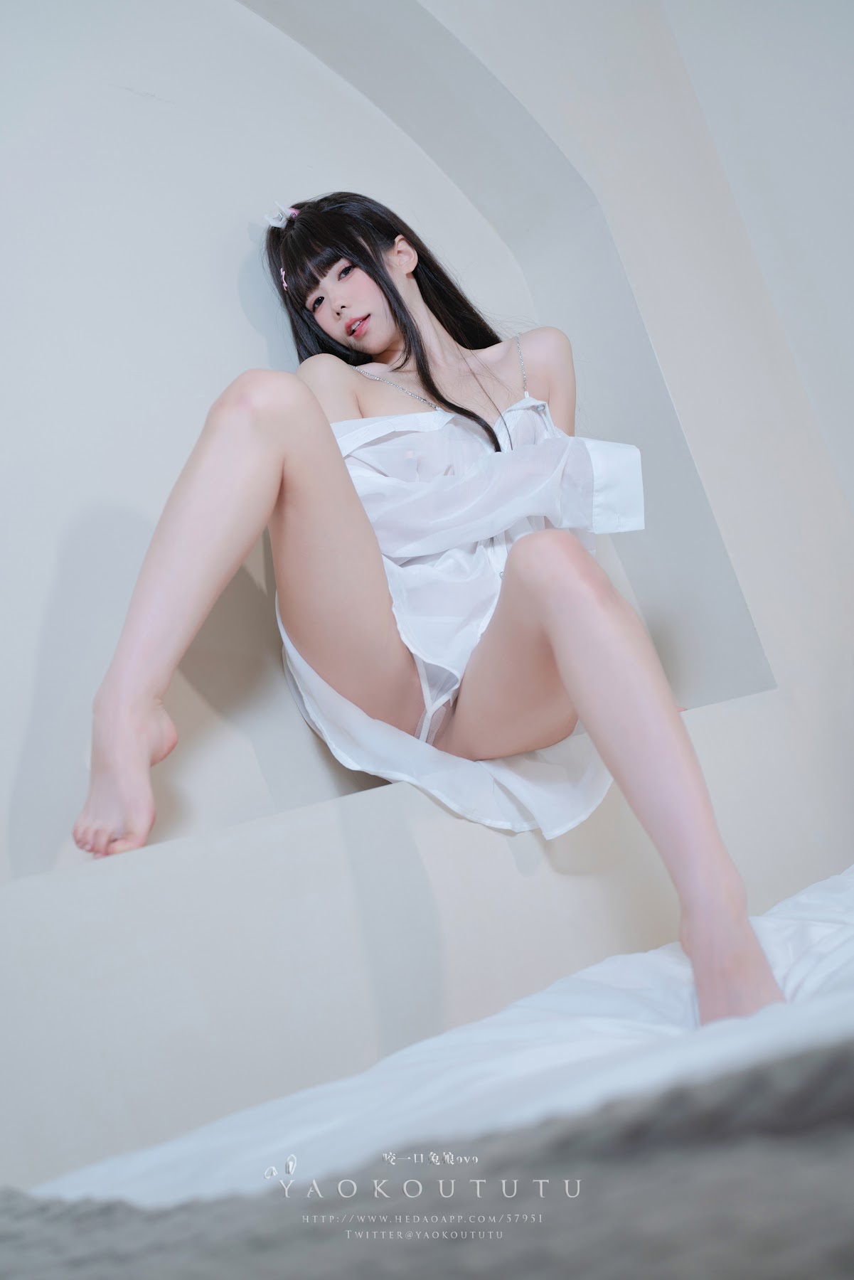 Coser@黏黏团子兔 – 『男友衬衣』&Boom Boom - P3