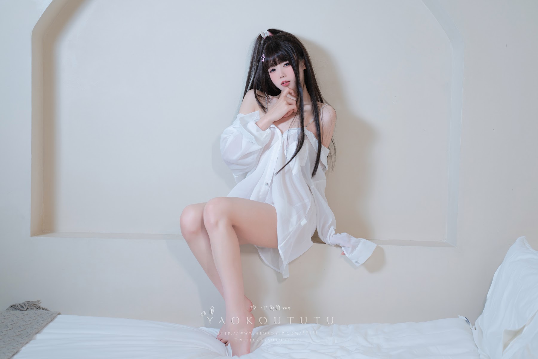 Coser@黏黏团子兔 – 『男友衬衣』&Boom Boom - P4