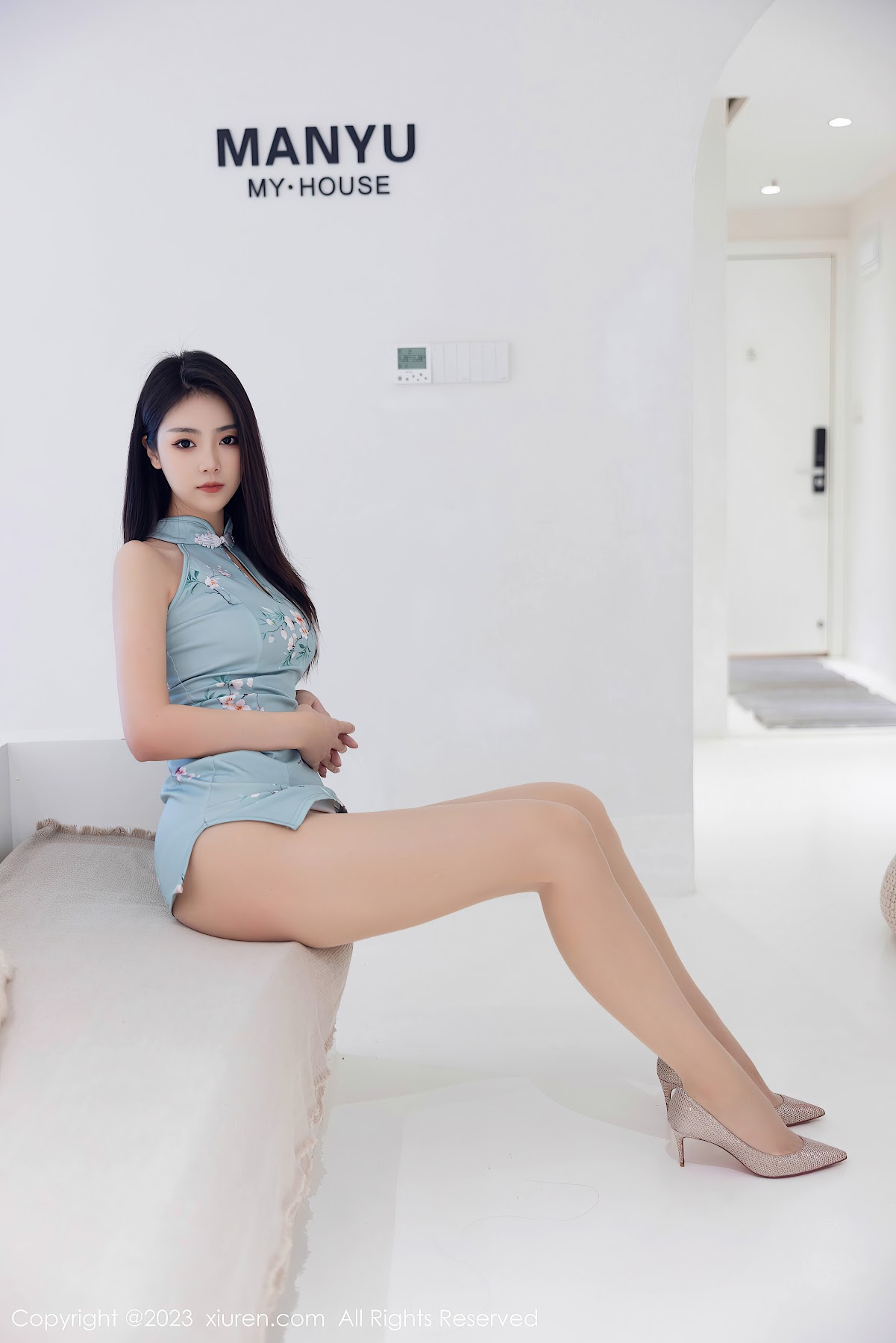XIUREN No.7067 Ke Le Vicky (可樂Vicky) - P24