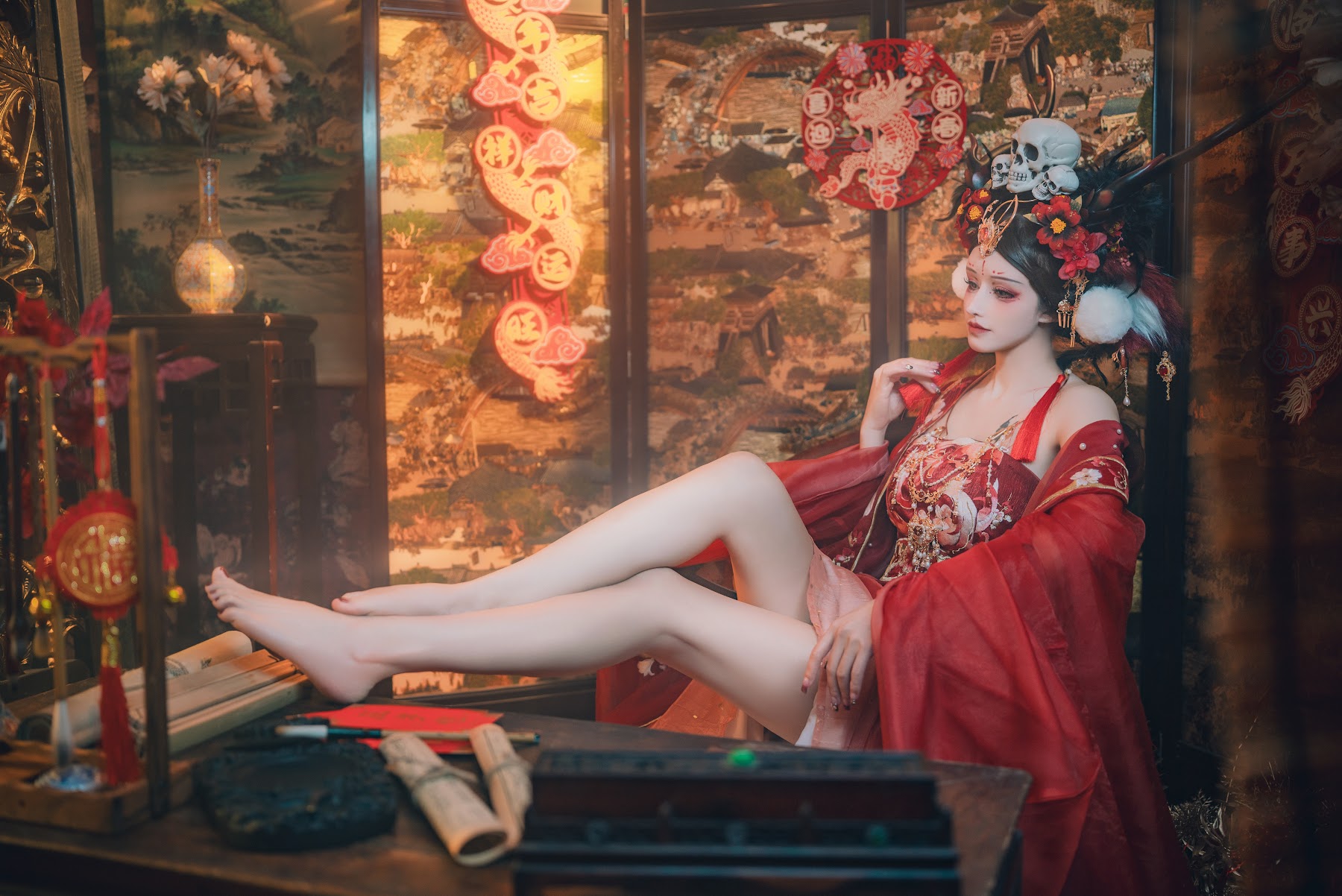 Coser@鹿八岁 – 闯进我家的凶凶年兽 - P1